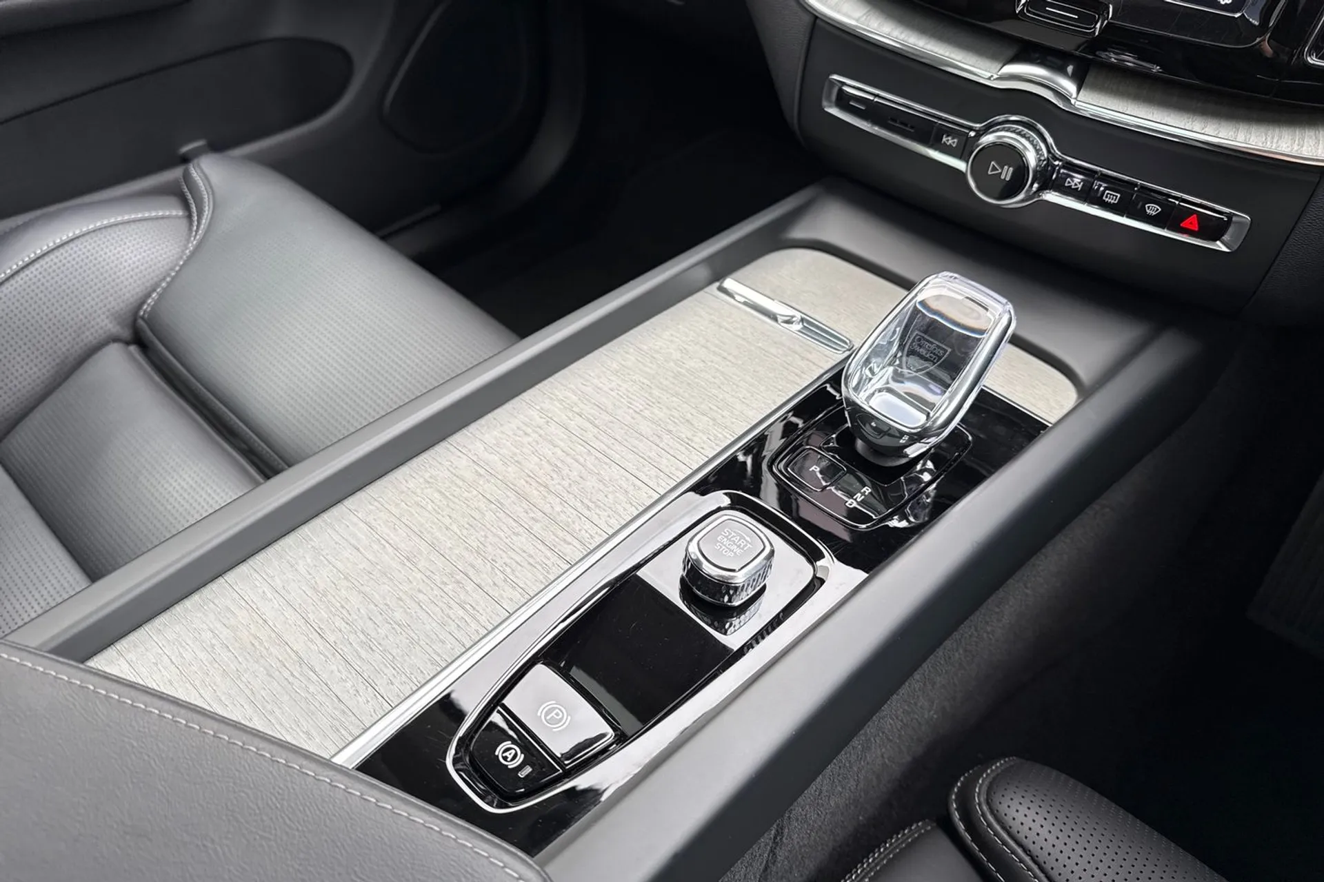 Volvo XC60 thumbnail image number 44