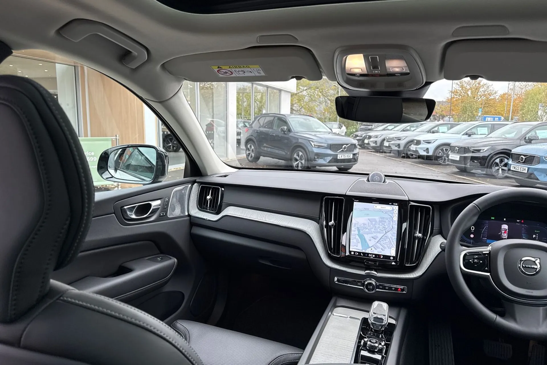 Volvo XC60 thumbnail image number 32