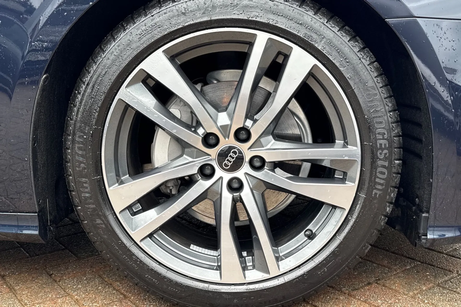 Audi A6 thumbnail image number 39