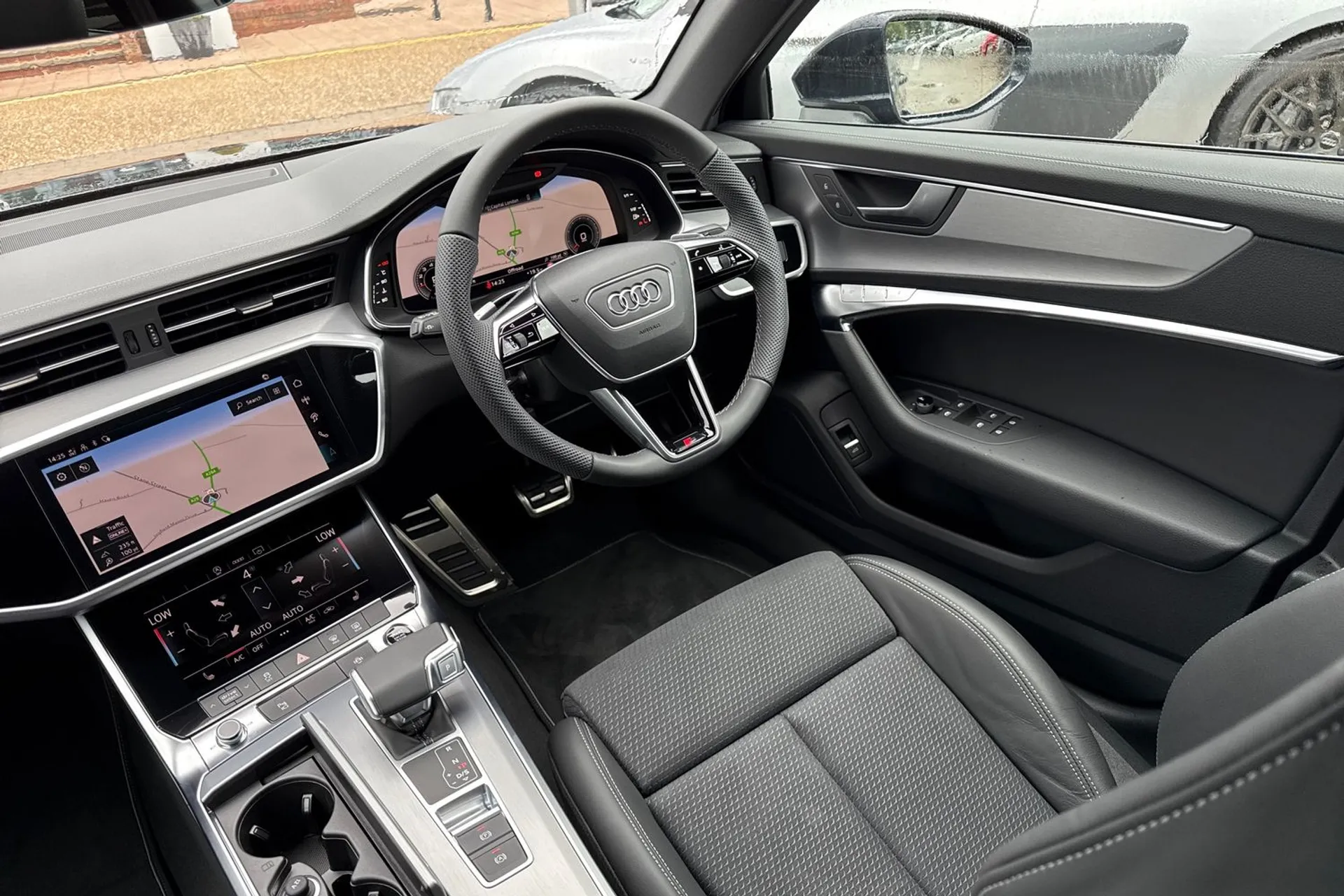 Audi A6 thumbnail image number 29