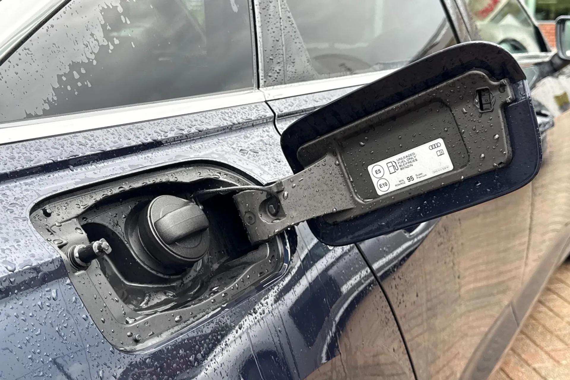 Audi A6 thumbnail image number 41