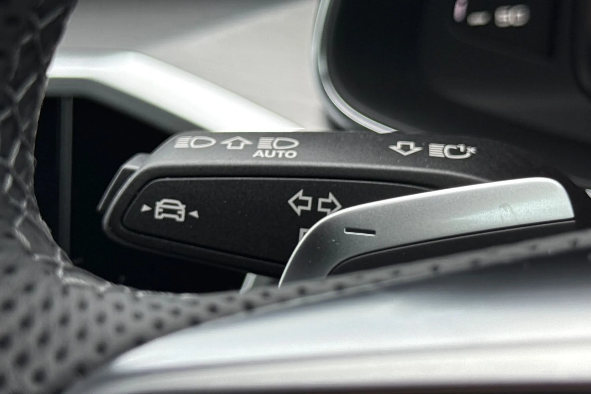 Audi A6 thumbnail image number 14