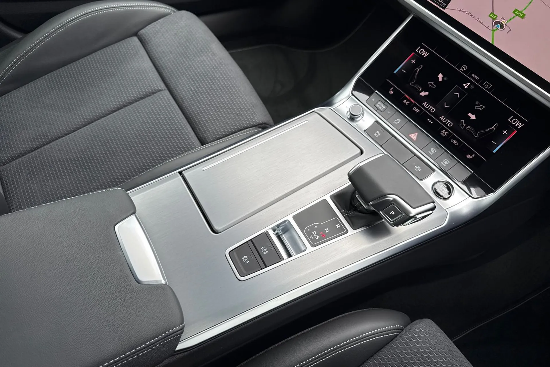 Audi A6 thumbnail image number 10