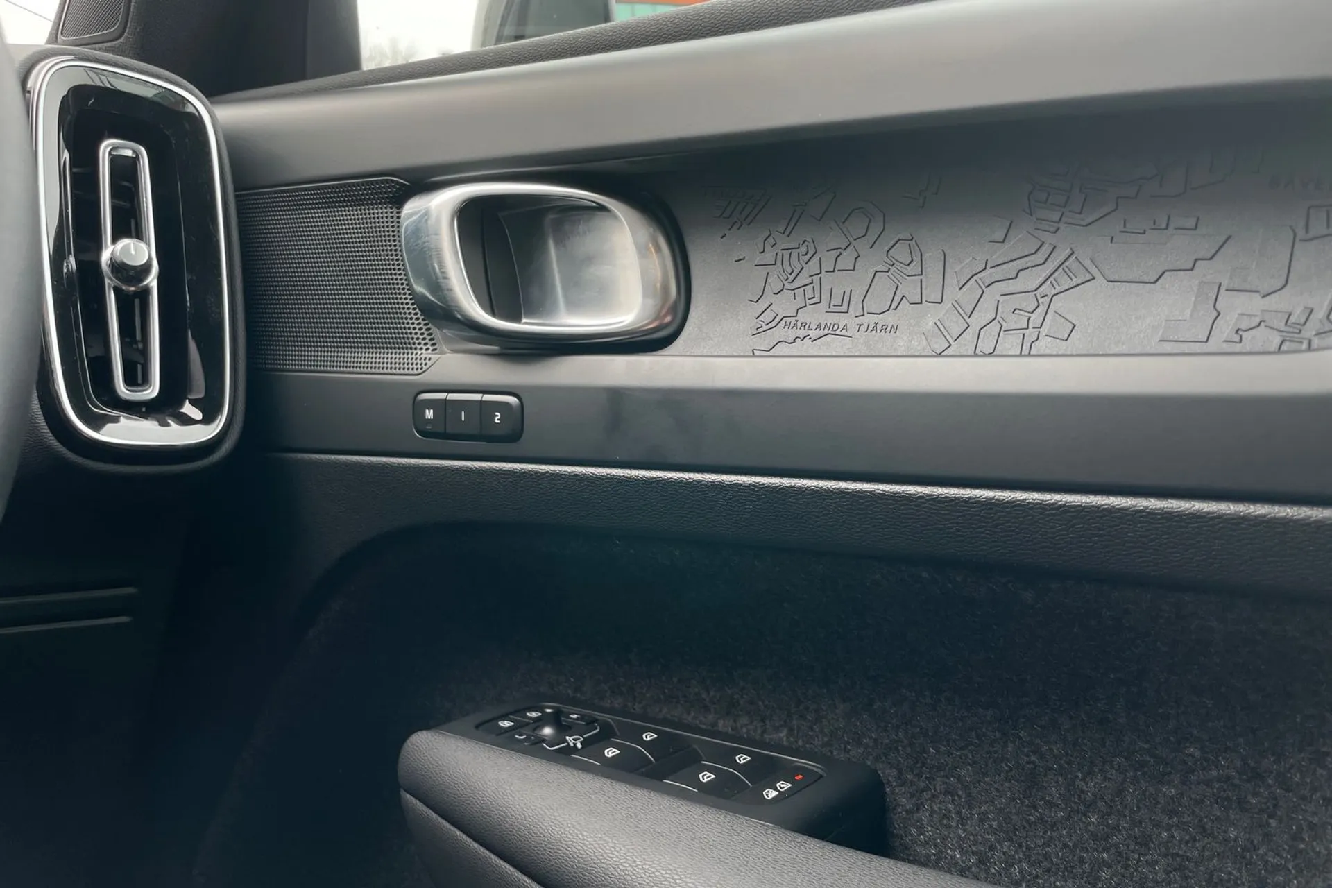 Volvo C40 thumbnail image number 41