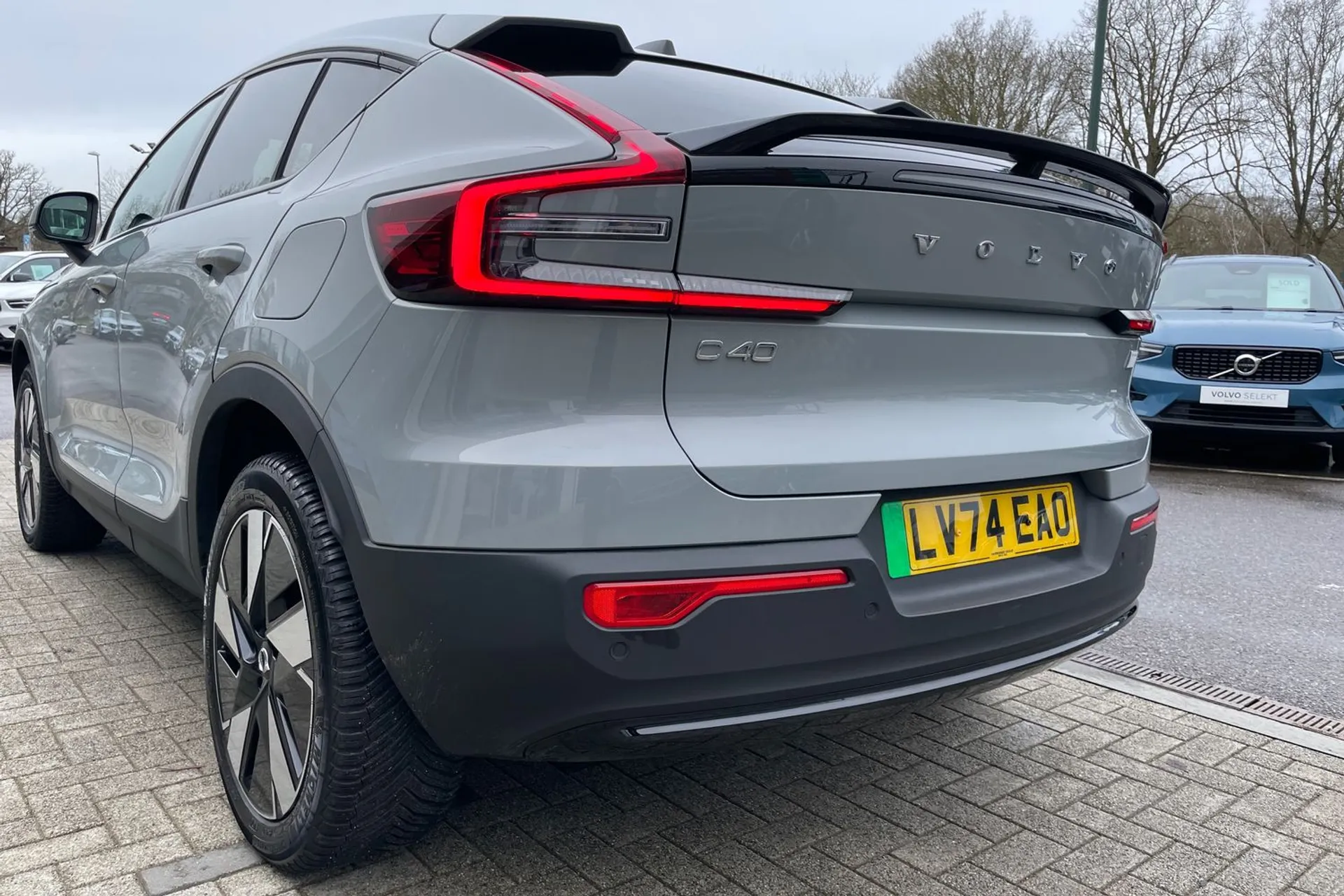 Volvo C40 thumbnail image number 16