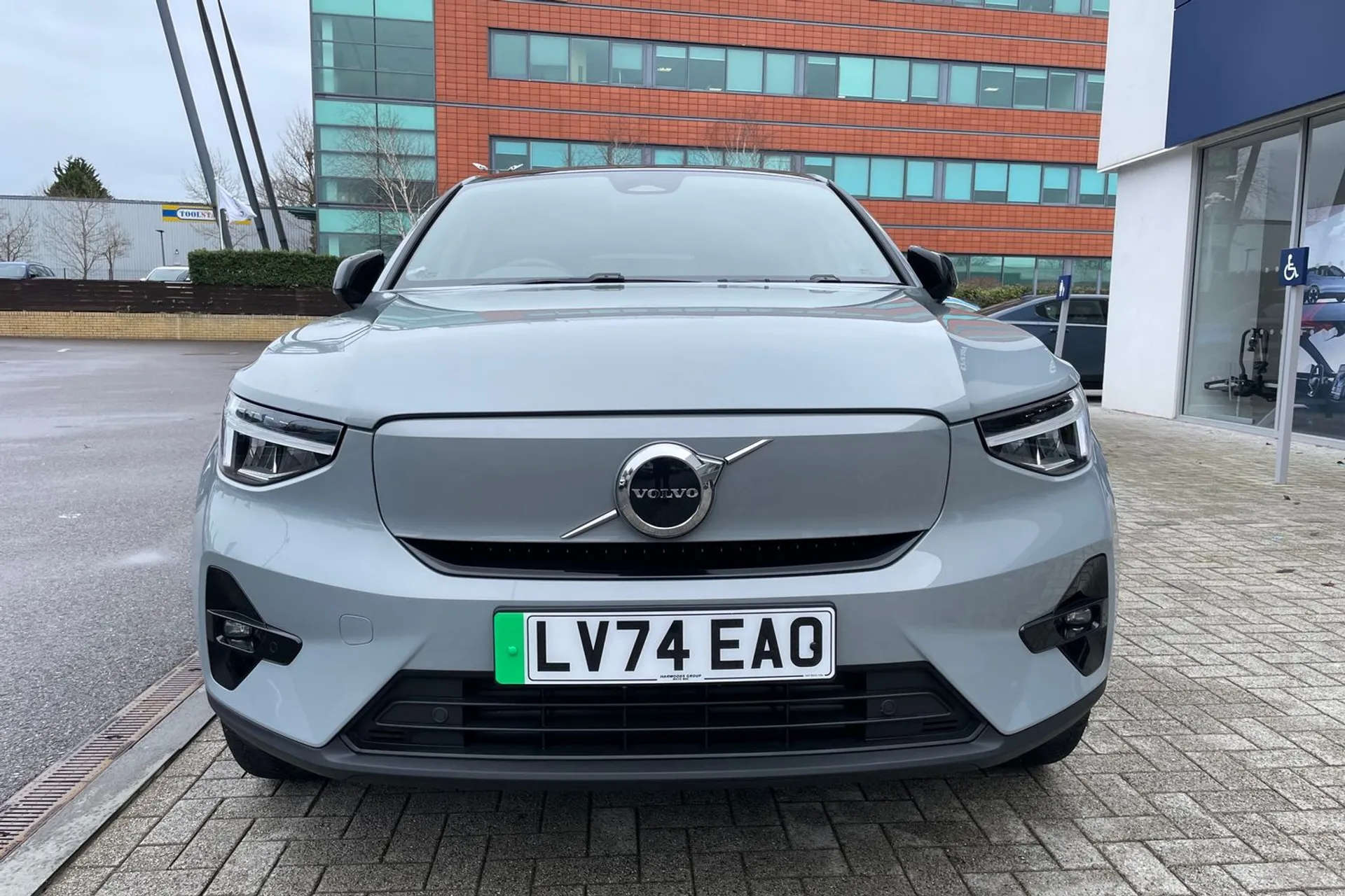 Volvo C40 thumbnail image number 11