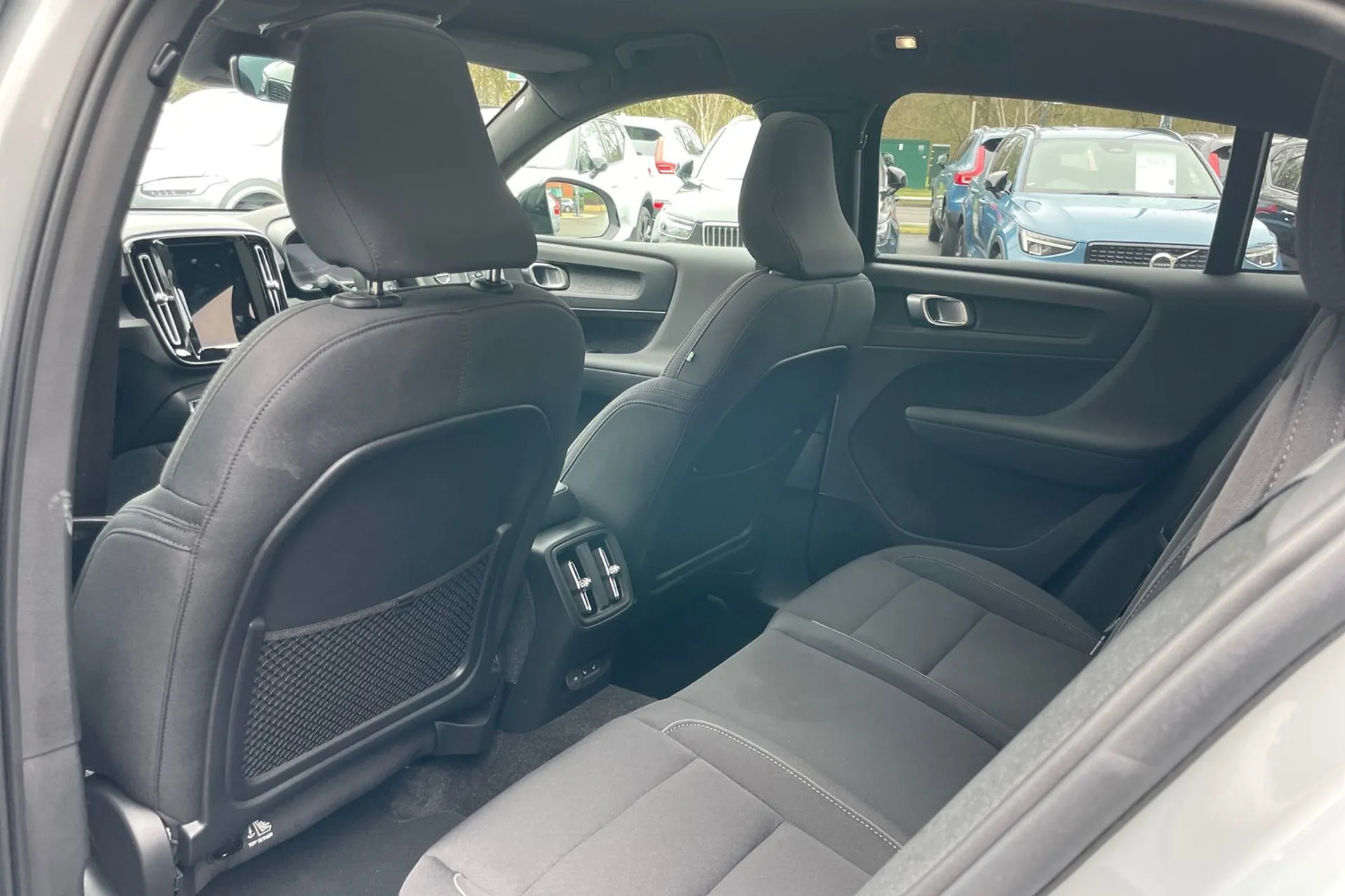 Volvo C40 thumbnail image number 29