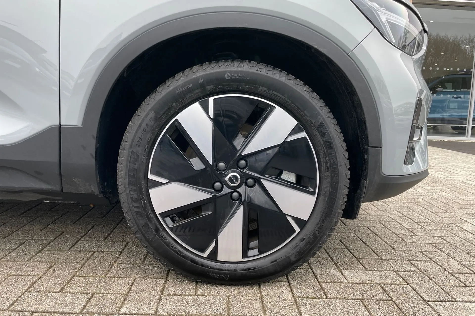 Volvo C40 thumbnail image number 12