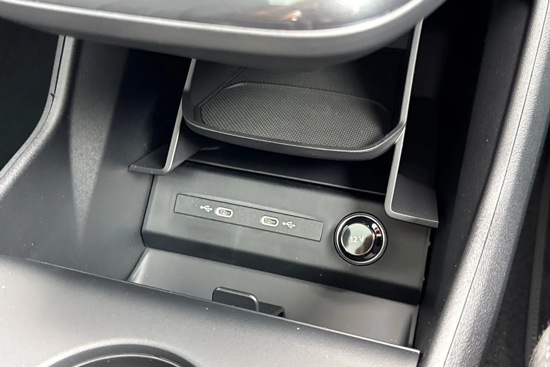 Audi Q4 thumbnail image number 45