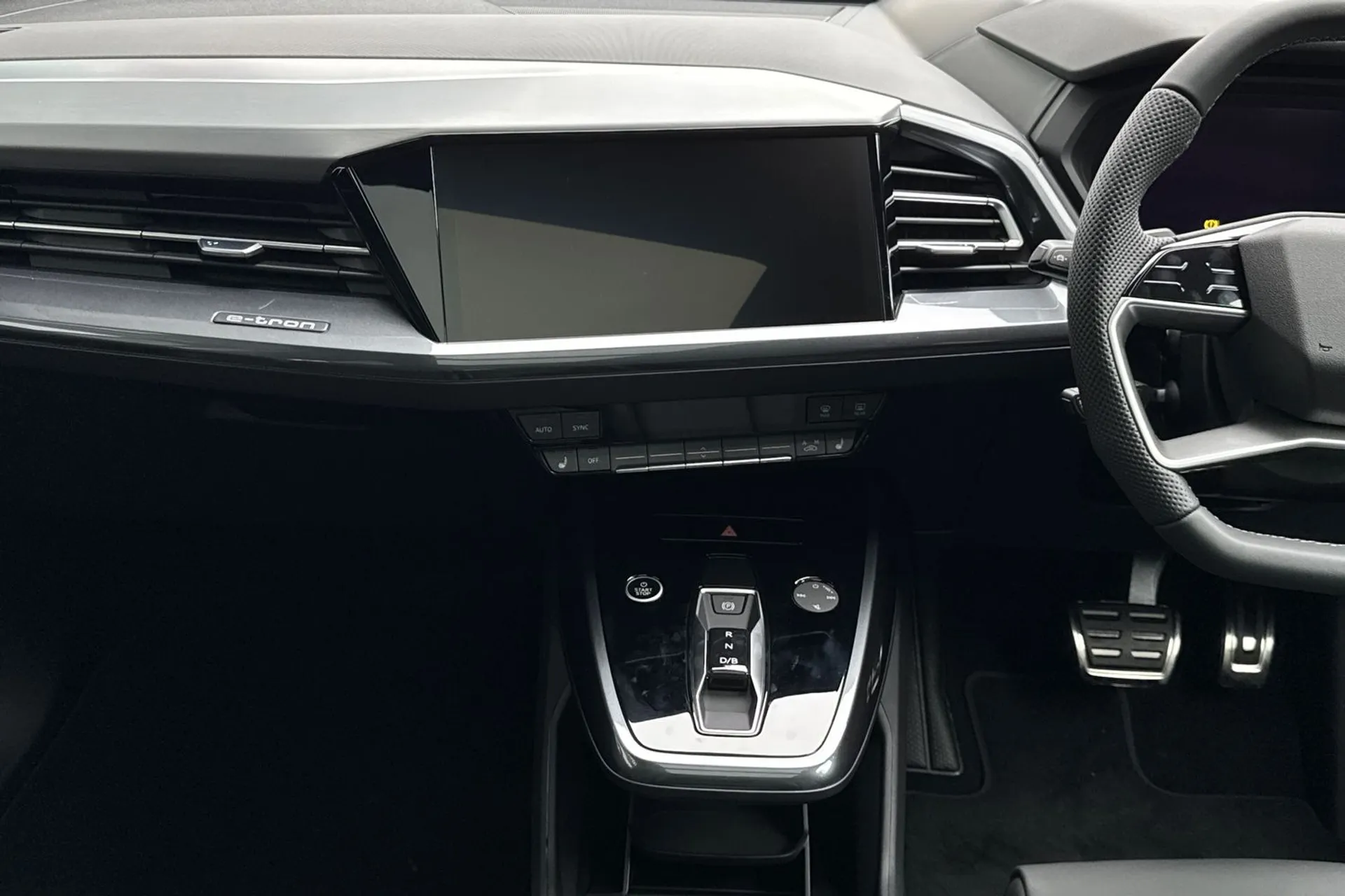 Audi Q4 thumbnail image number 34
