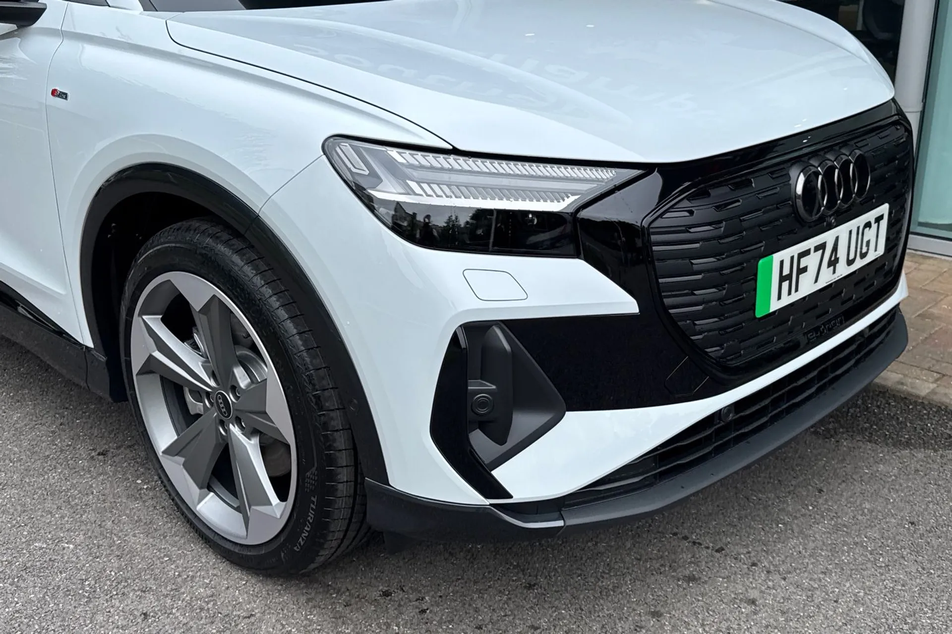 Audi Q4 thumbnail image number 58