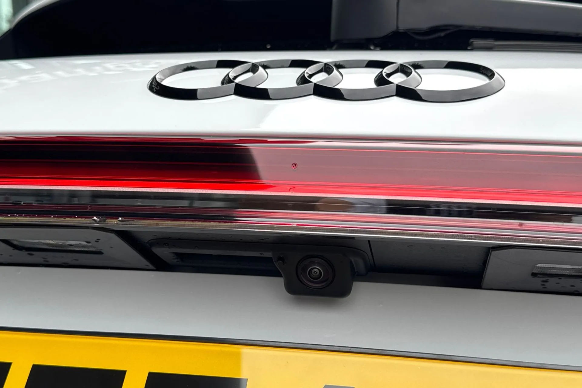 Audi Q4 thumbnail image number 20