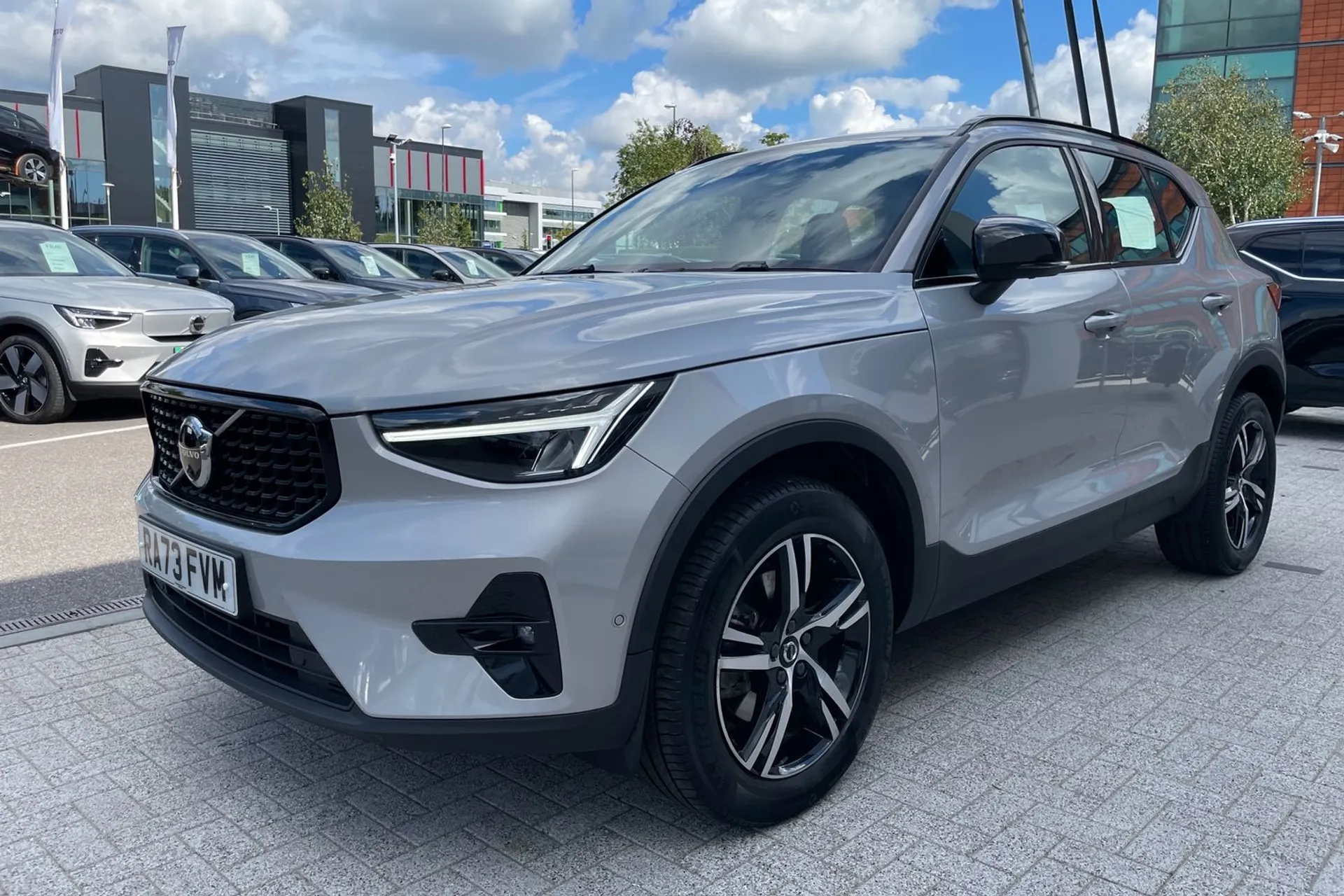 Volvo XC40 thumbnail image number 11