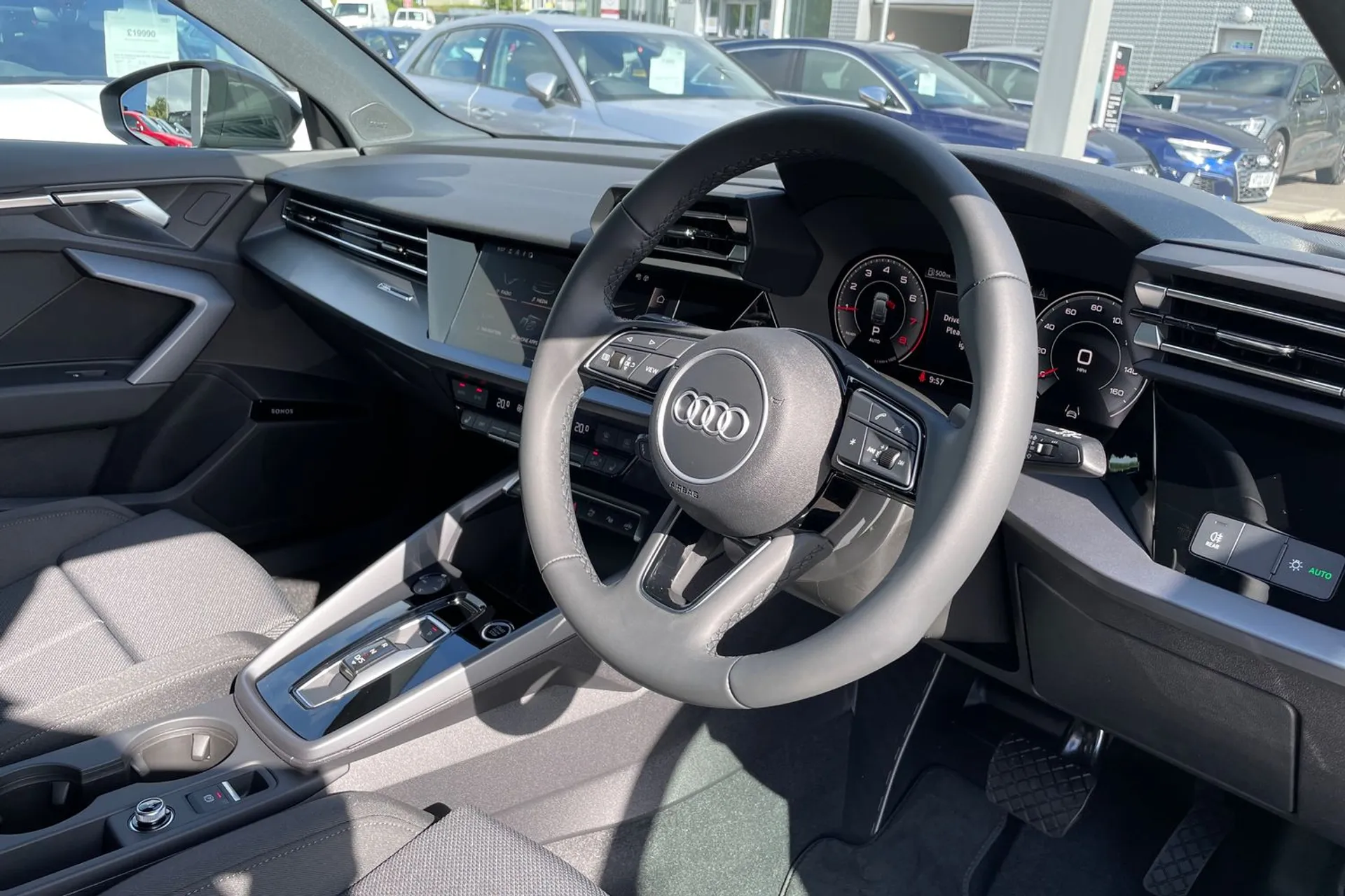 Audi A3 thumbnail image number 25