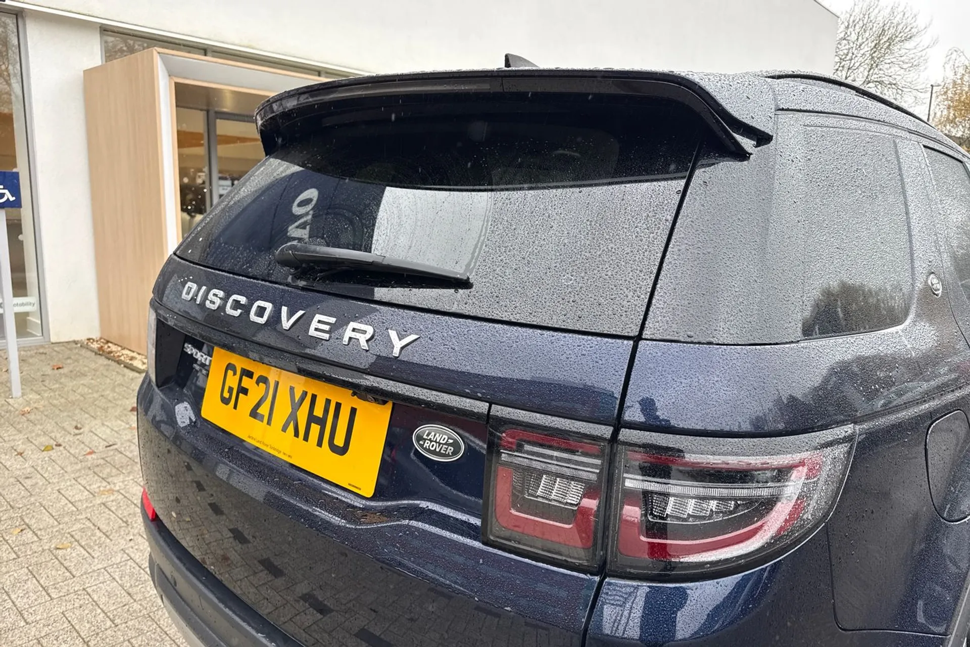 LAND ROVER DISCOVERY SPORT thumbnail image number 16