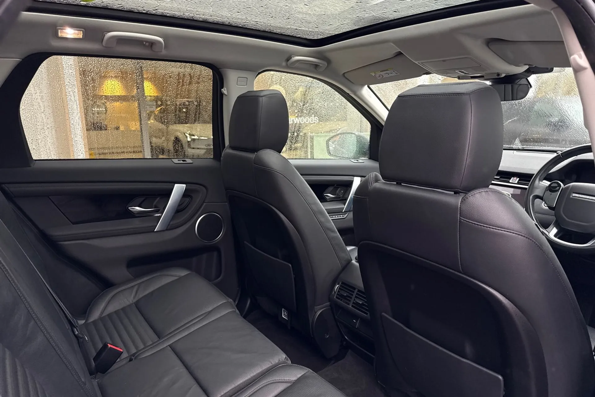 LAND ROVER DISCOVERY SPORT thumbnail image number 23