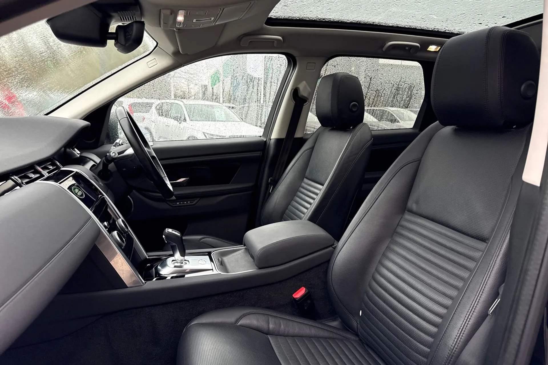 LAND ROVER DISCOVERY SPORT thumbnail image number 29