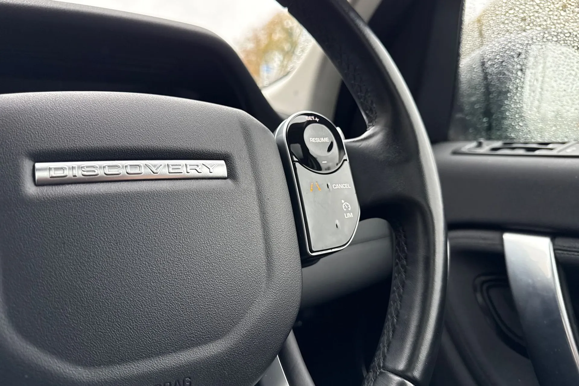 LAND ROVER DISCOVERY SPORT thumbnail image number 38