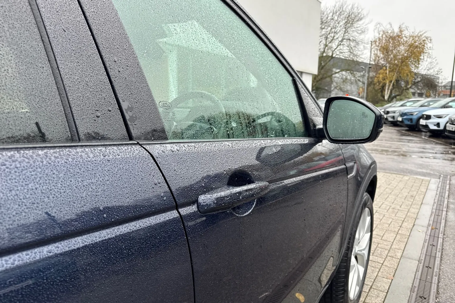 LAND ROVER DISCOVERY SPORT thumbnail image number 17