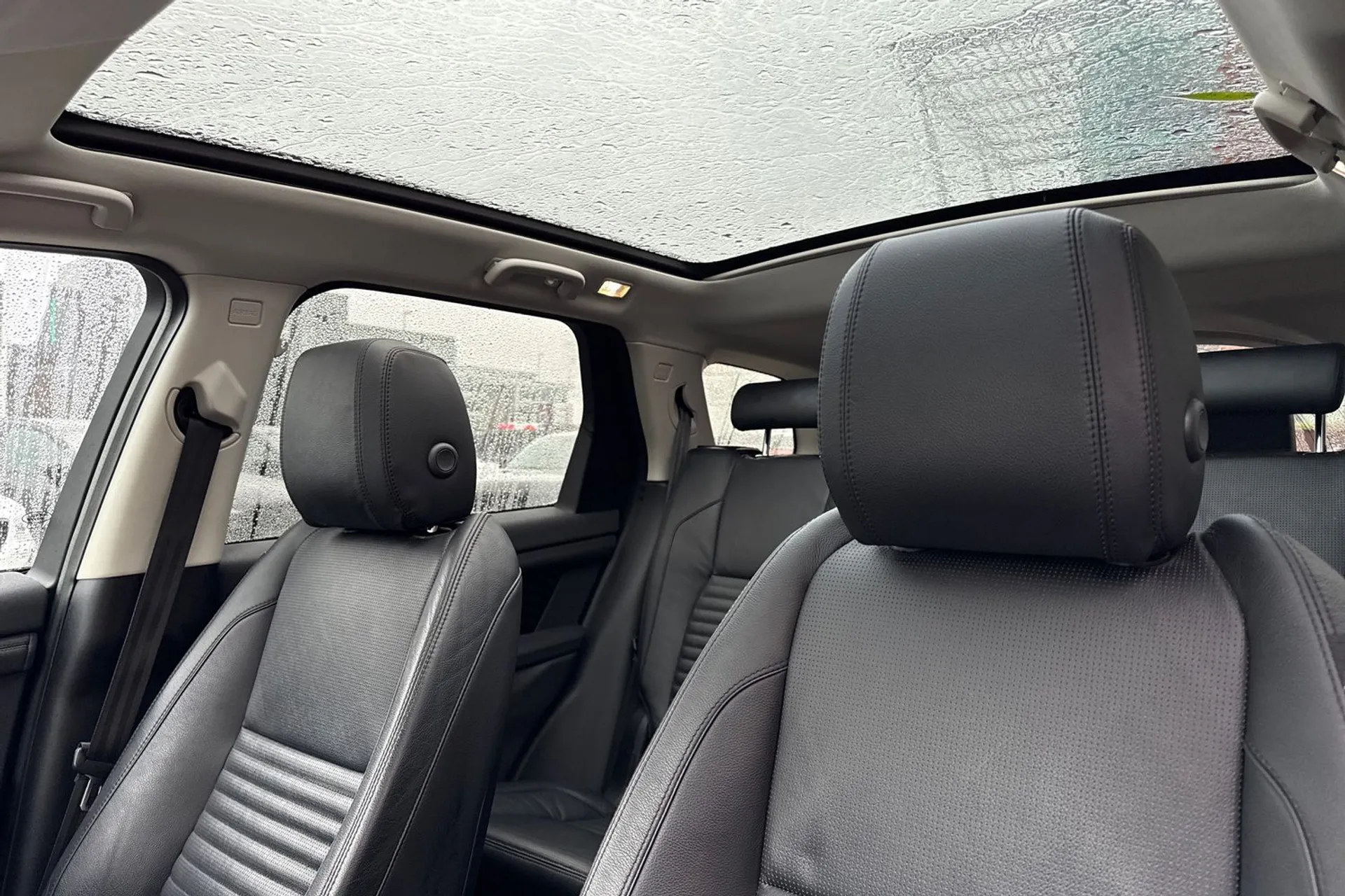 LAND ROVER DISCOVERY SPORT thumbnail image number 30