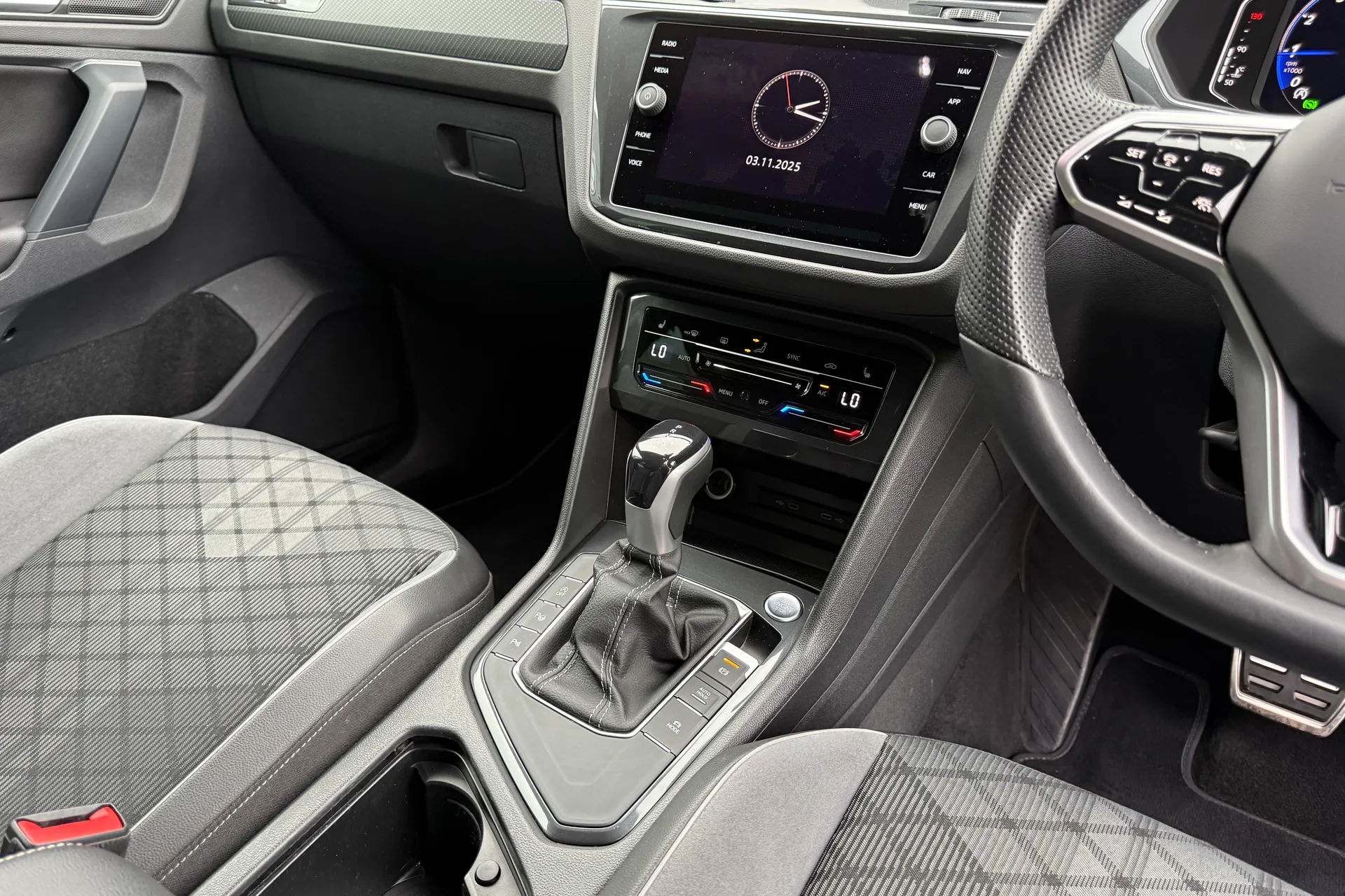 VOLKSWAGEN TIGUAN thumbnail image number 18