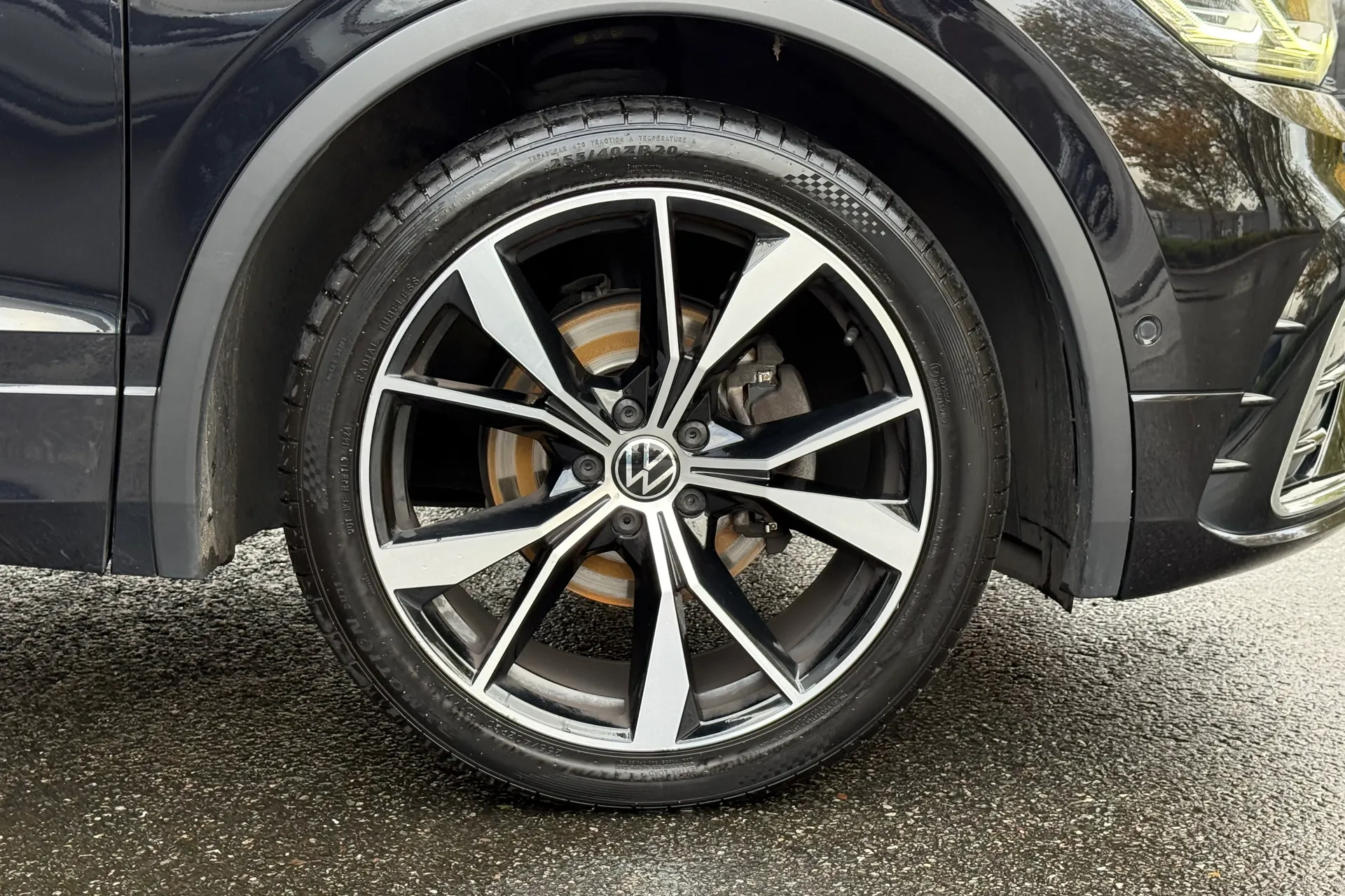 VOLKSWAGEN TIGUAN thumbnail image number 4