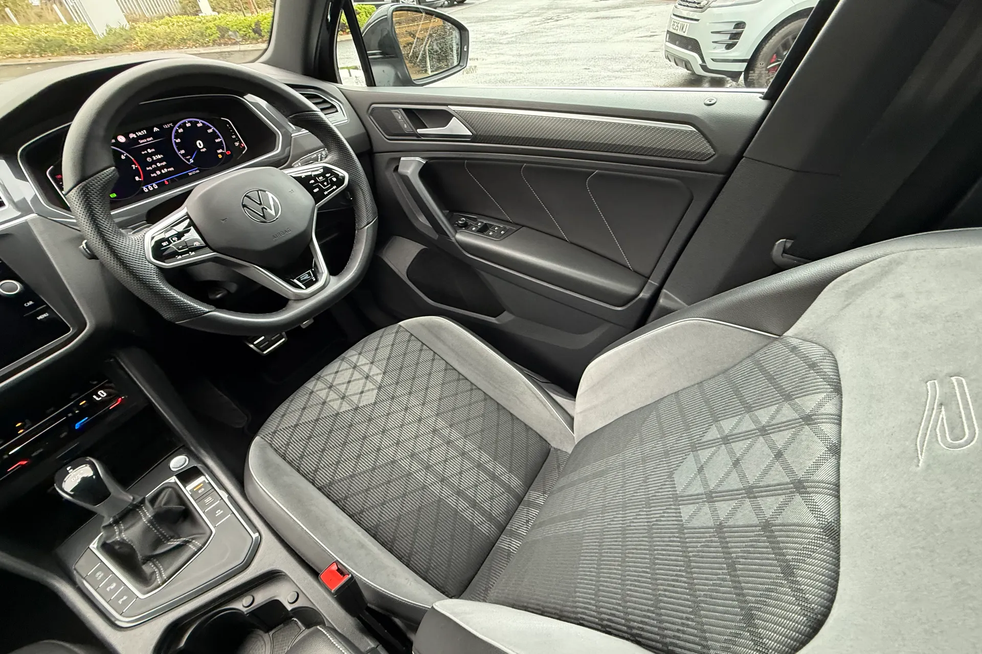 VOLKSWAGEN TIGUAN thumbnail image number 13