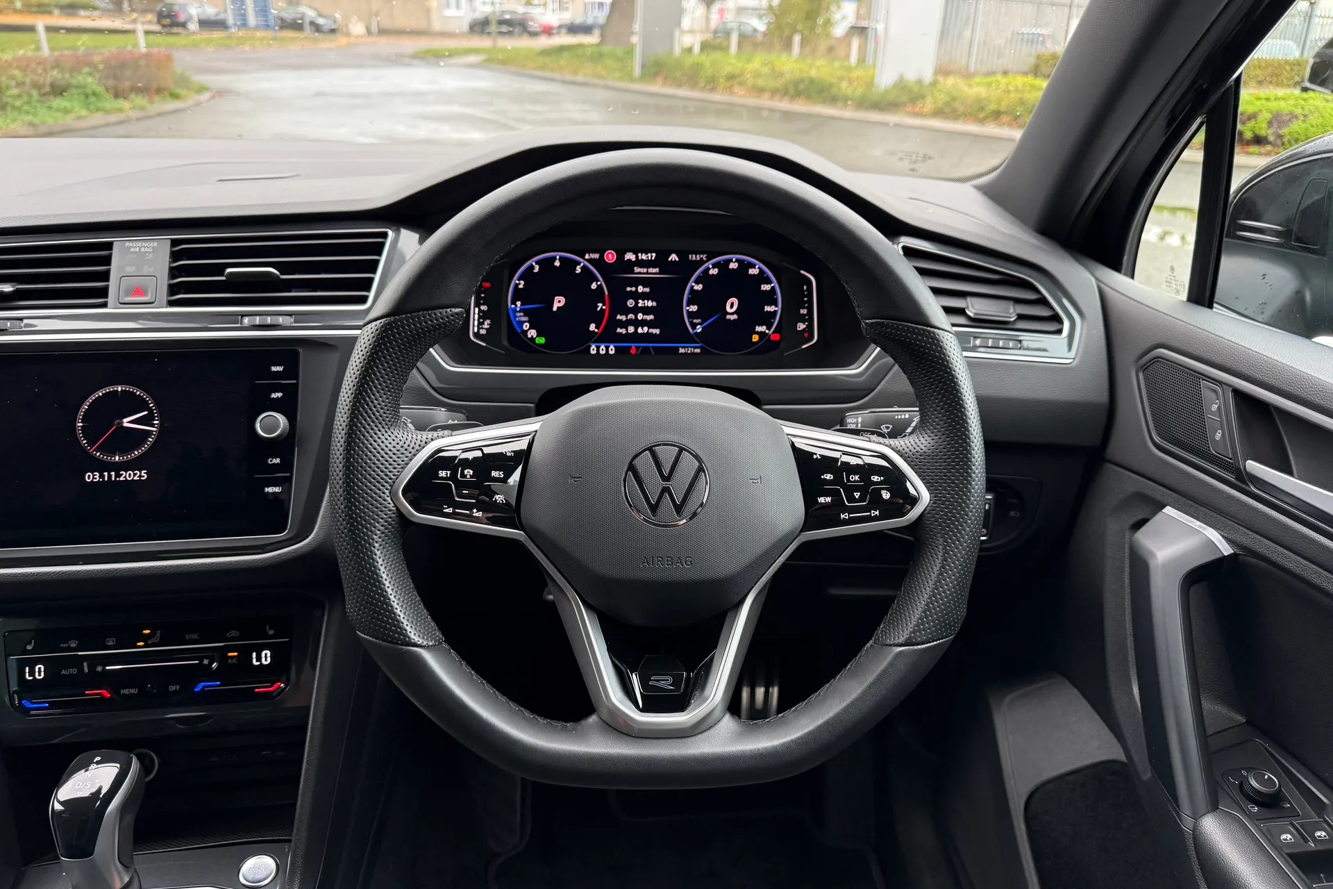 VOLKSWAGEN TIGUAN thumbnail image number 14