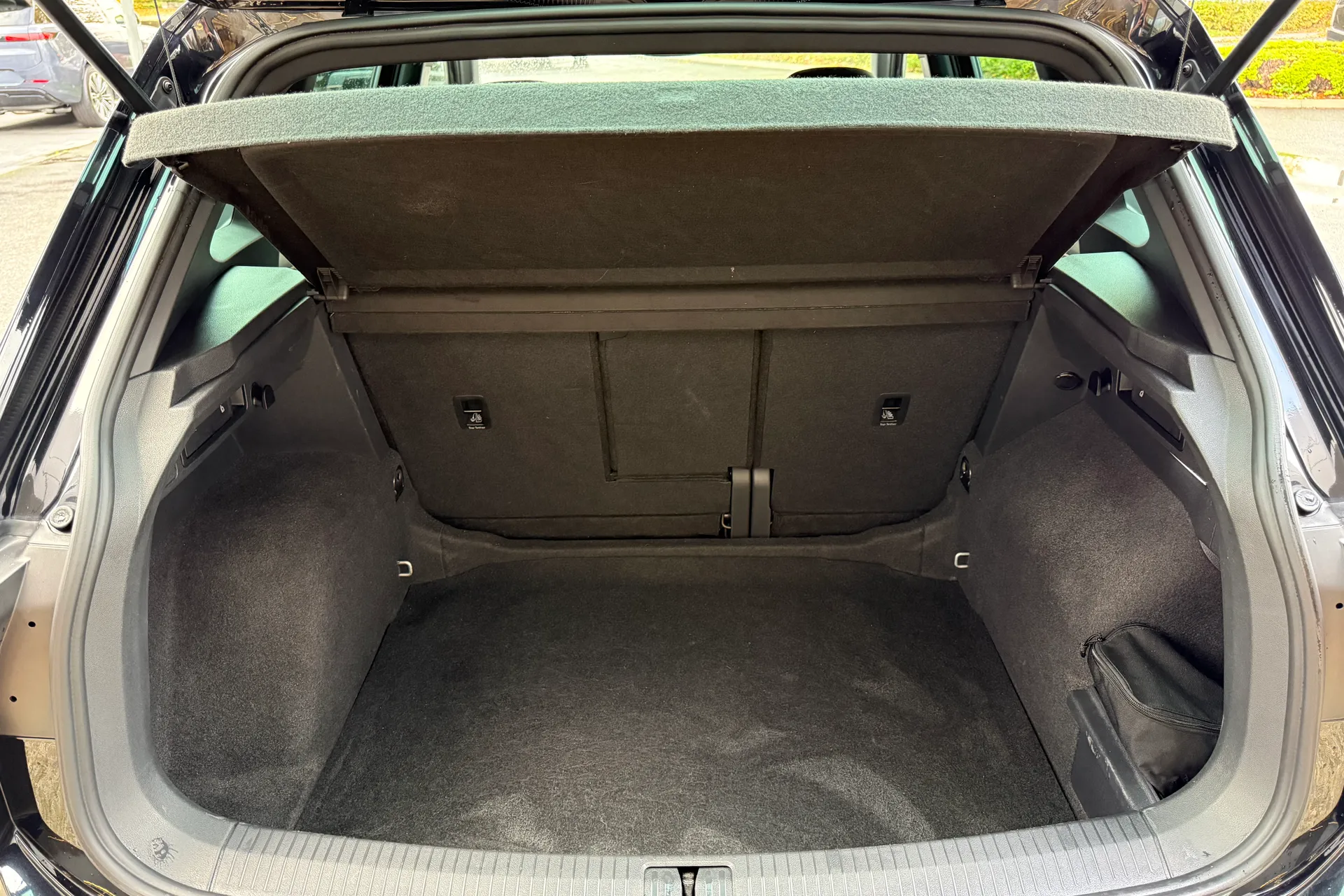 VOLKSWAGEN TIGUAN thumbnail image number 32