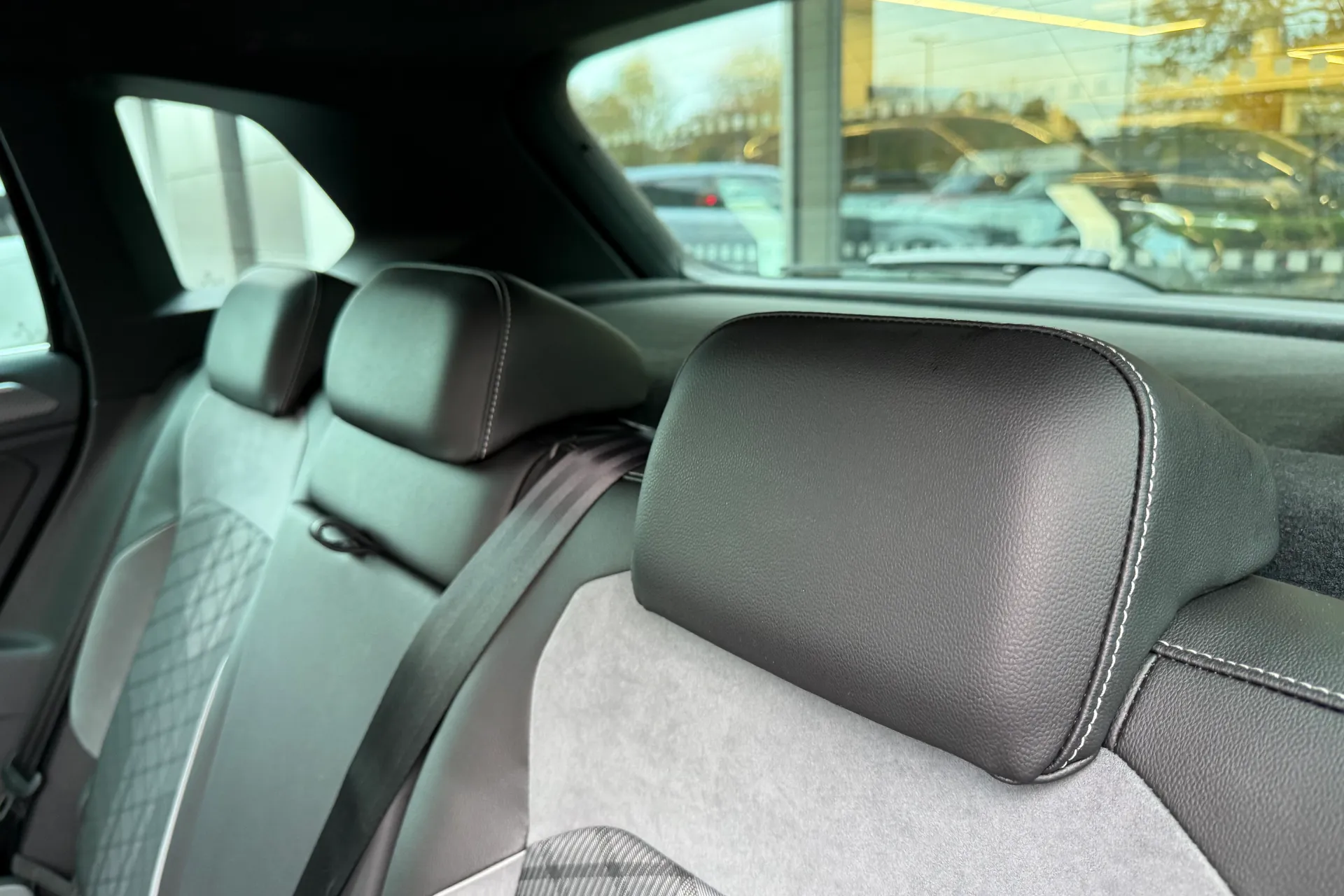 VOLKSWAGEN TIGUAN thumbnail image number 39