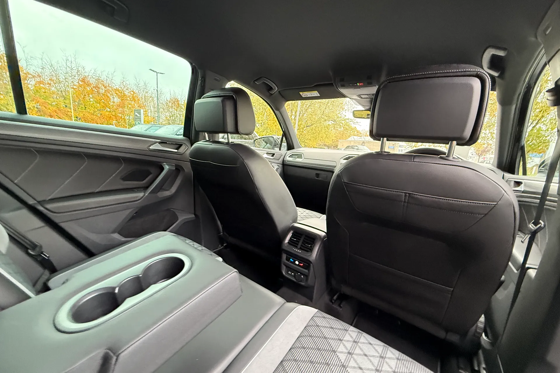 VOLKSWAGEN TIGUAN thumbnail image number 35