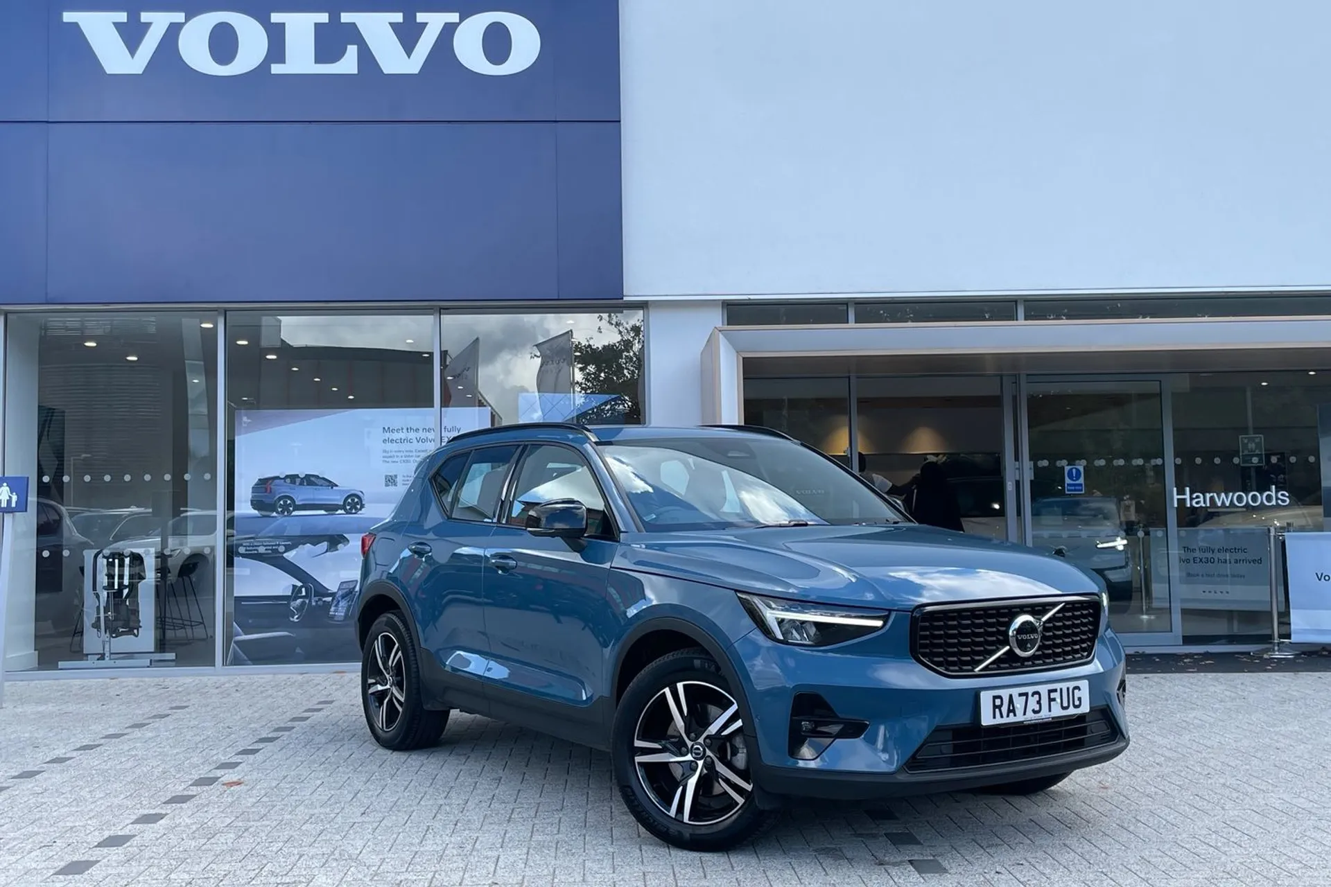 Volvo XC40 focused image