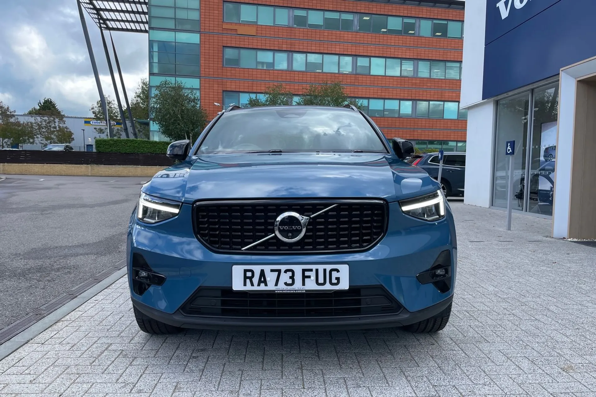 Volvo XC40 thumbnail image number 12