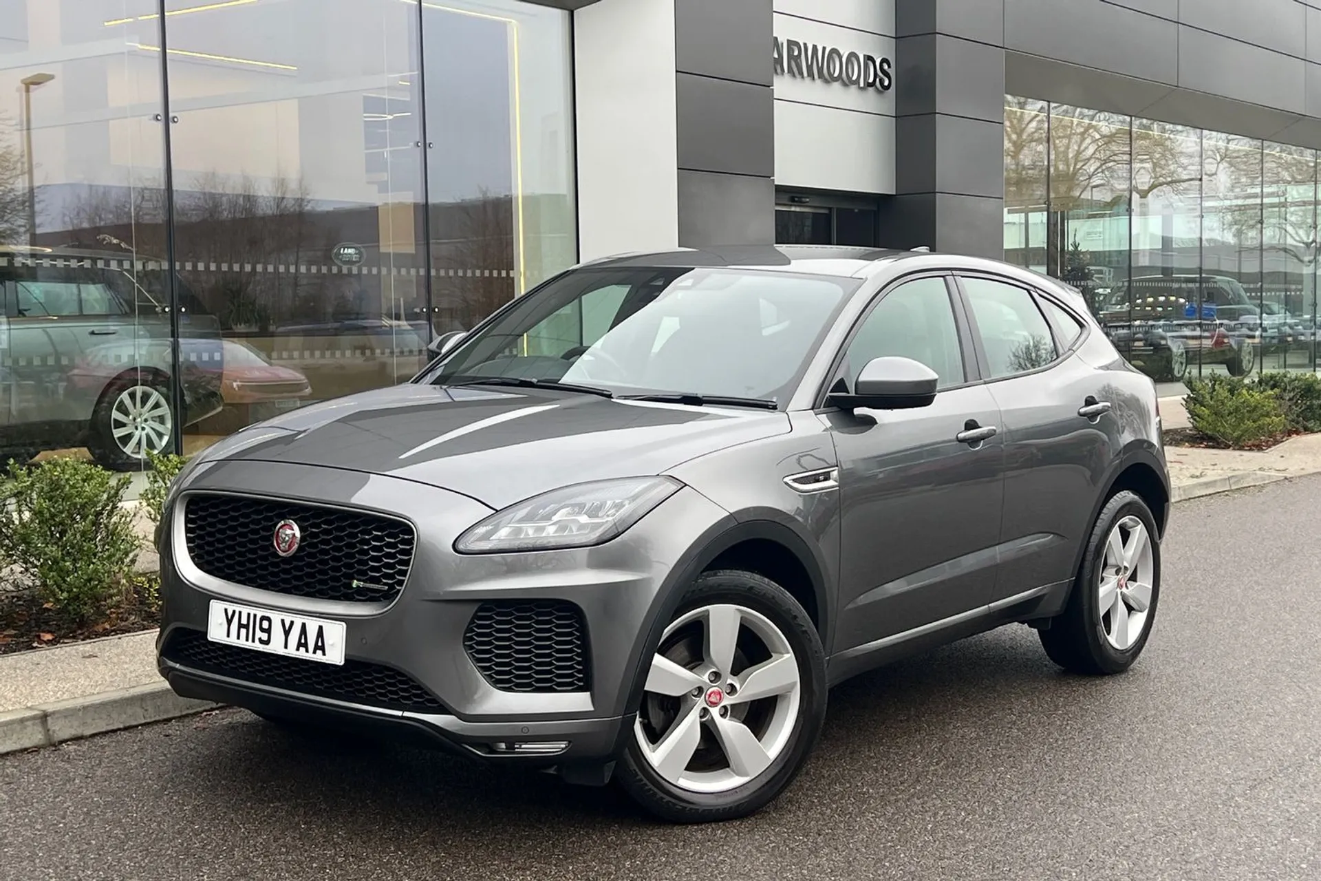 Jaguar E-PACE thumbnail image number 11