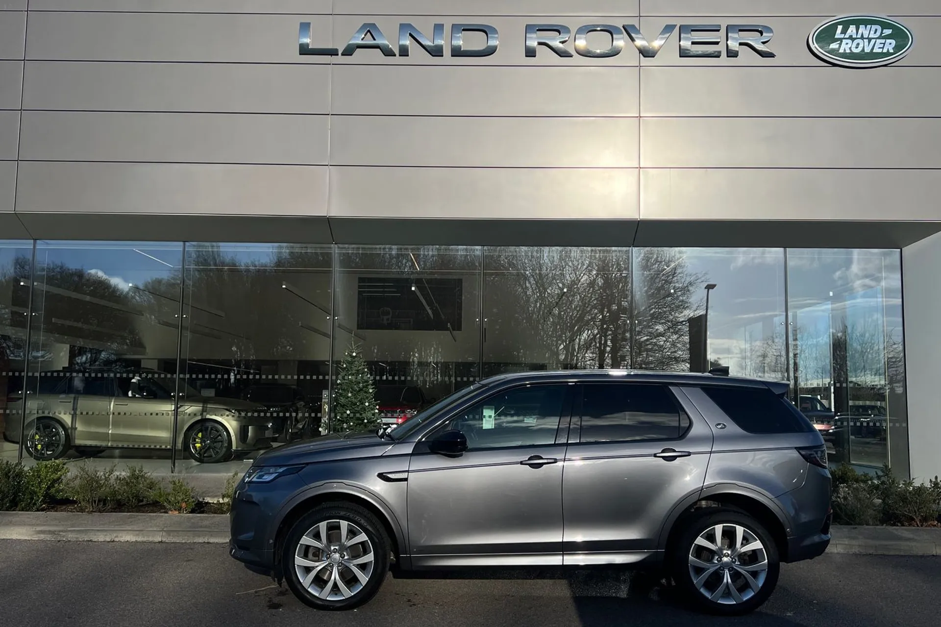 LAND ROVER DISCOVERY SPORT thumbnail image number 14