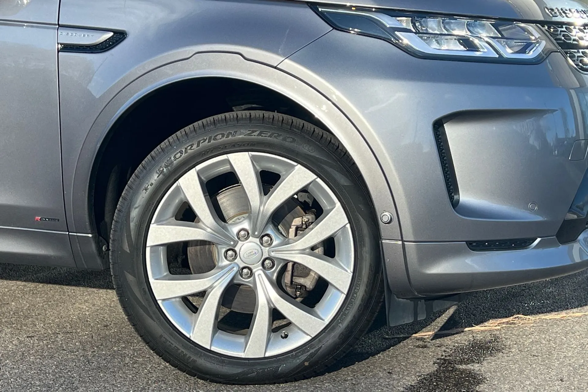 LAND ROVER DISCOVERY SPORT thumbnail image number 16