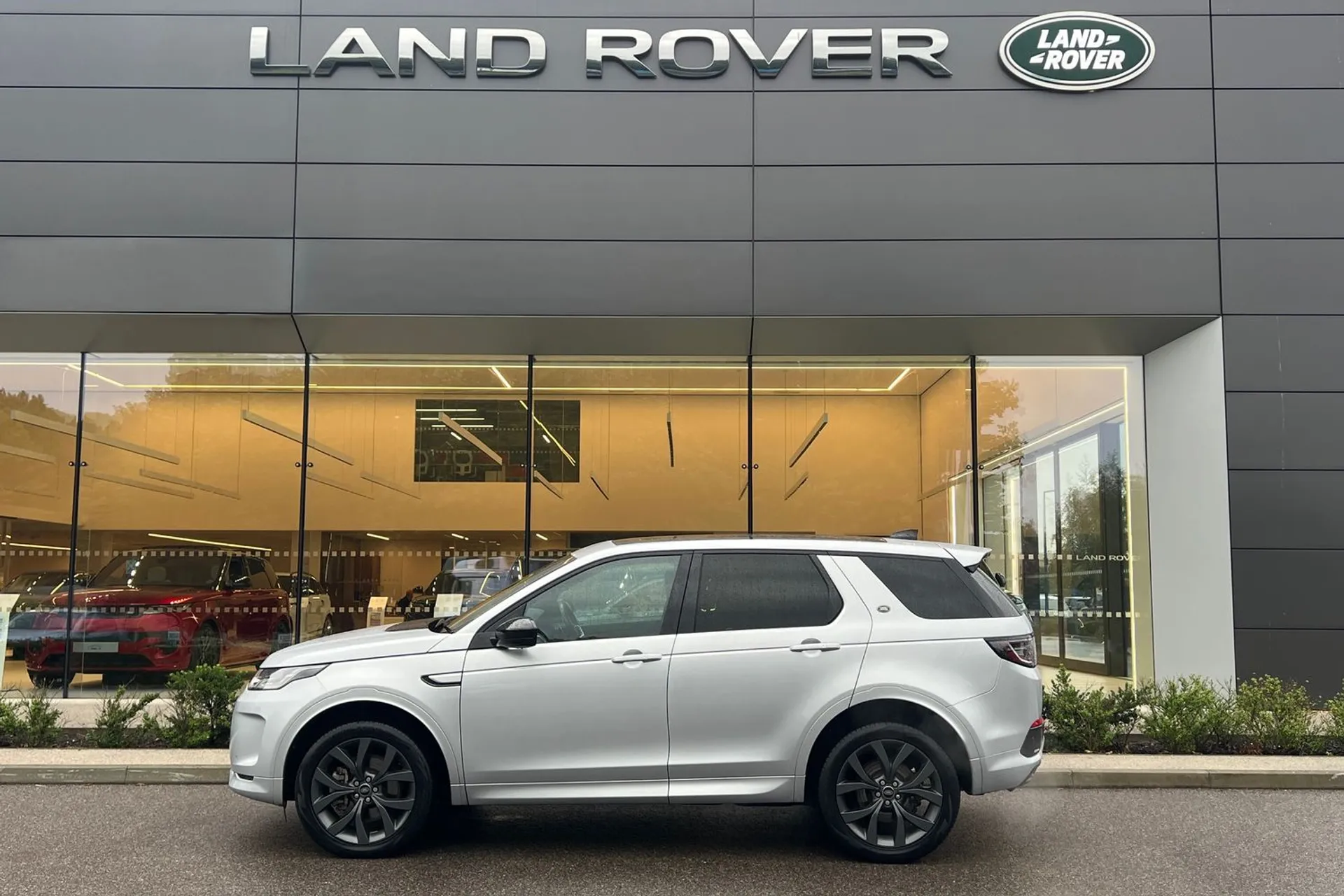 LAND ROVER DISCOVERY SPORT thumbnail image number 7