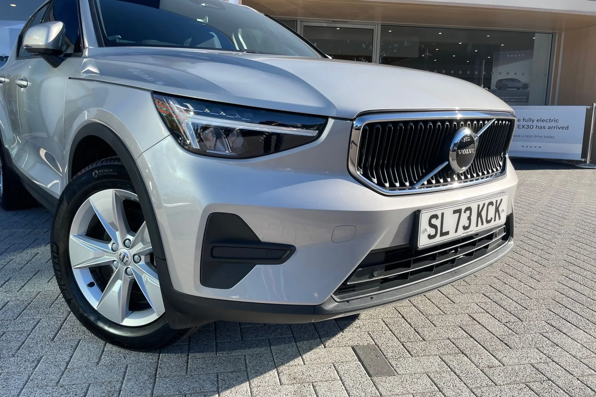 Volvo XC40 thumbnail image number 3