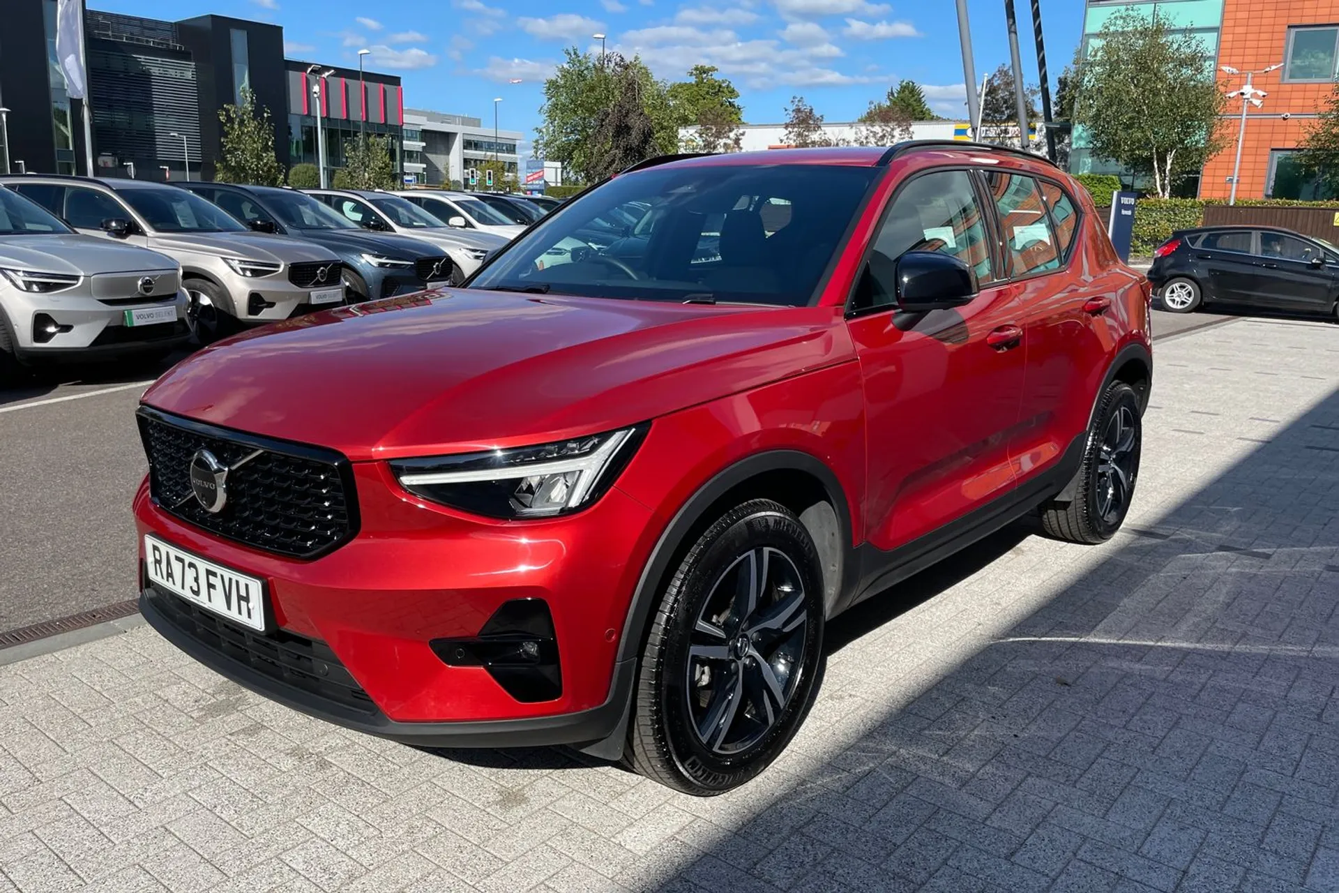 Volvo XC40 thumbnail image number 11