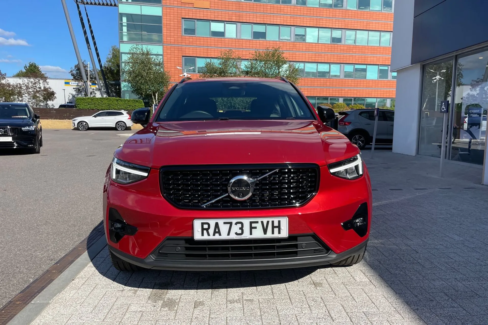 Volvo XC40 thumbnail image number 12