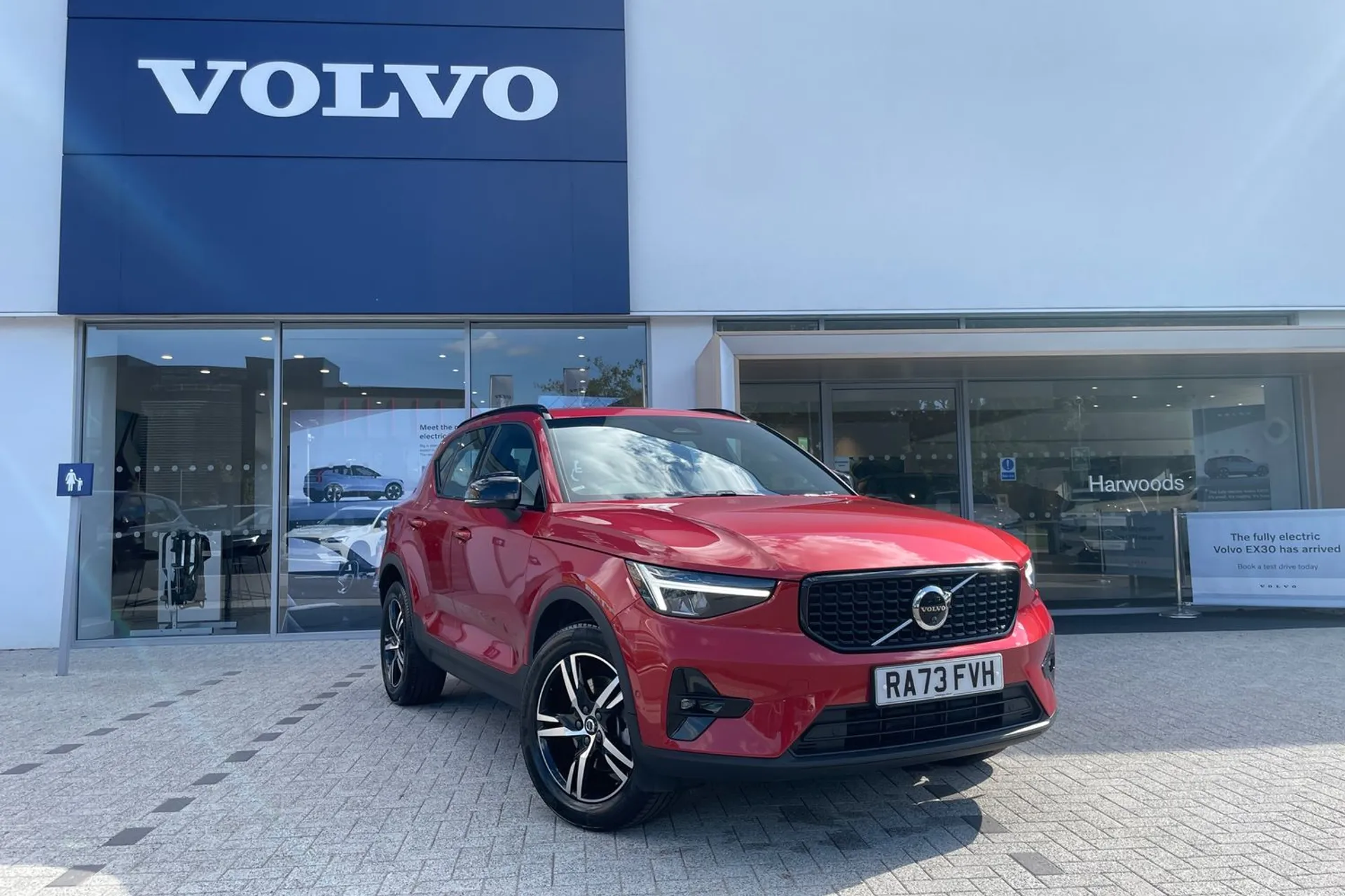 Volvo XC40 focused image