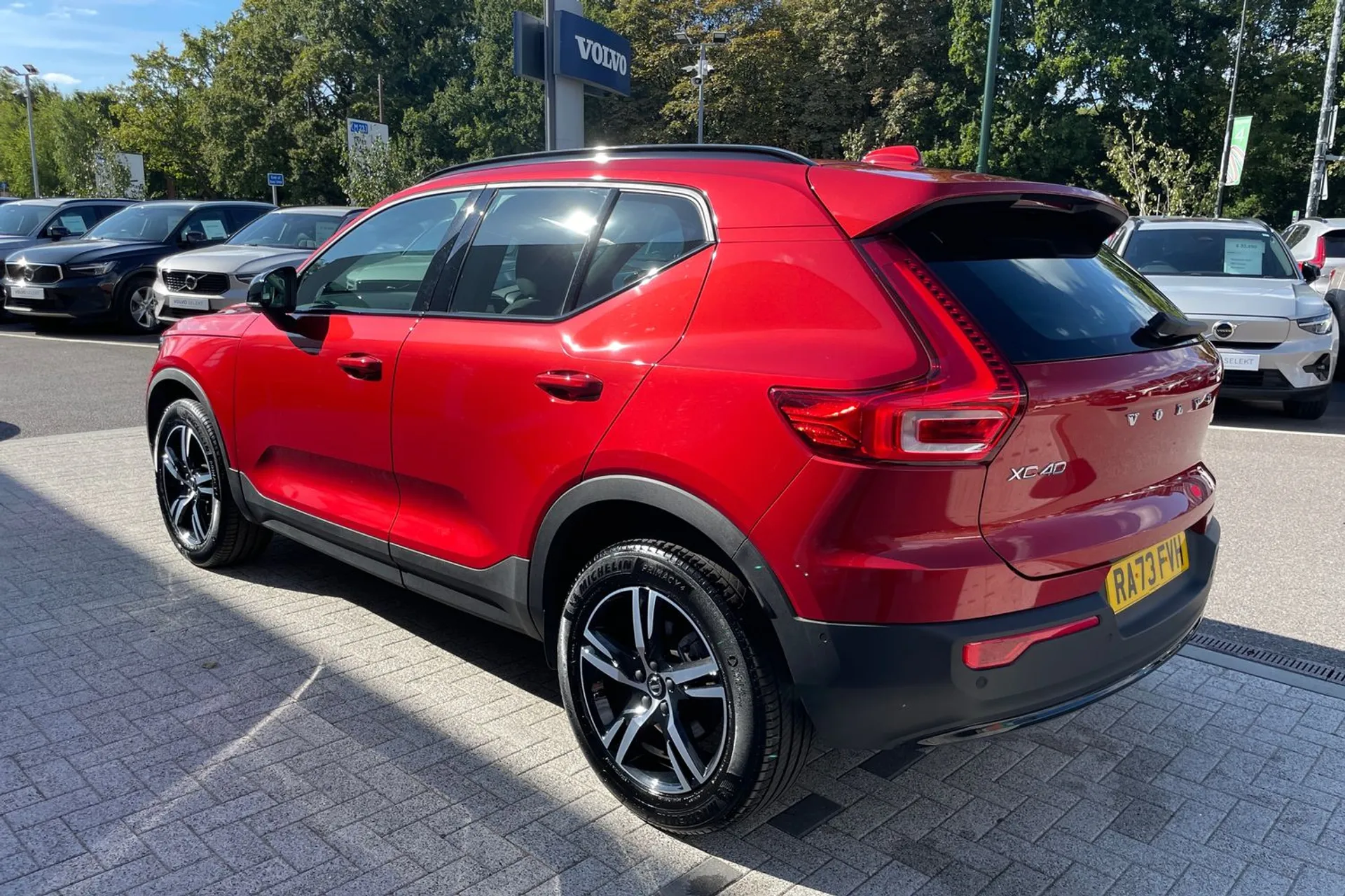 Volvo XC40 thumbnail image number 9