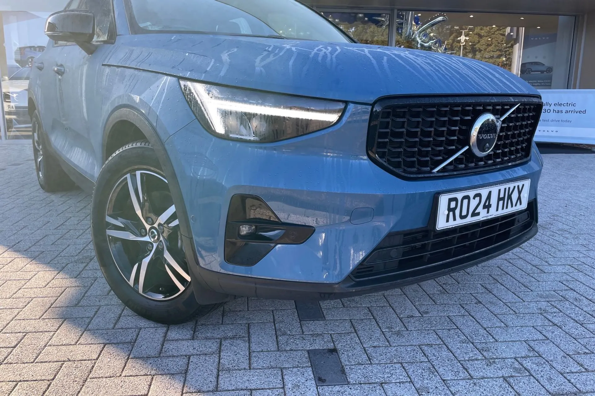 Volvo XC40 thumbnail image number 6