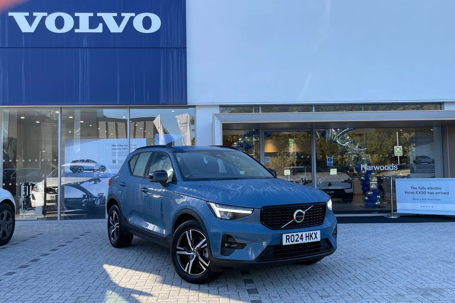 Volvo XC40 focused image