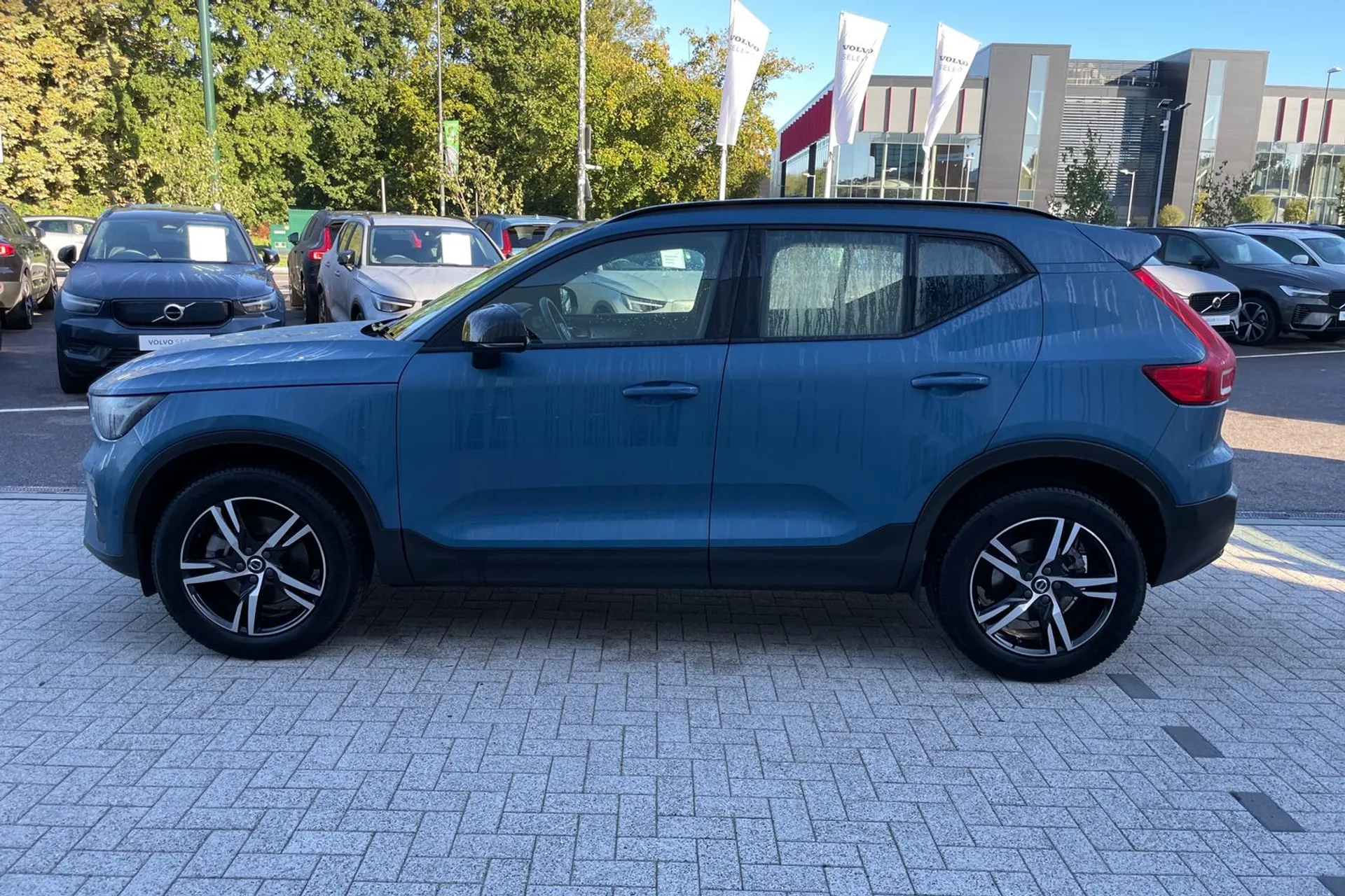 Volvo XC40 thumbnail image number 10