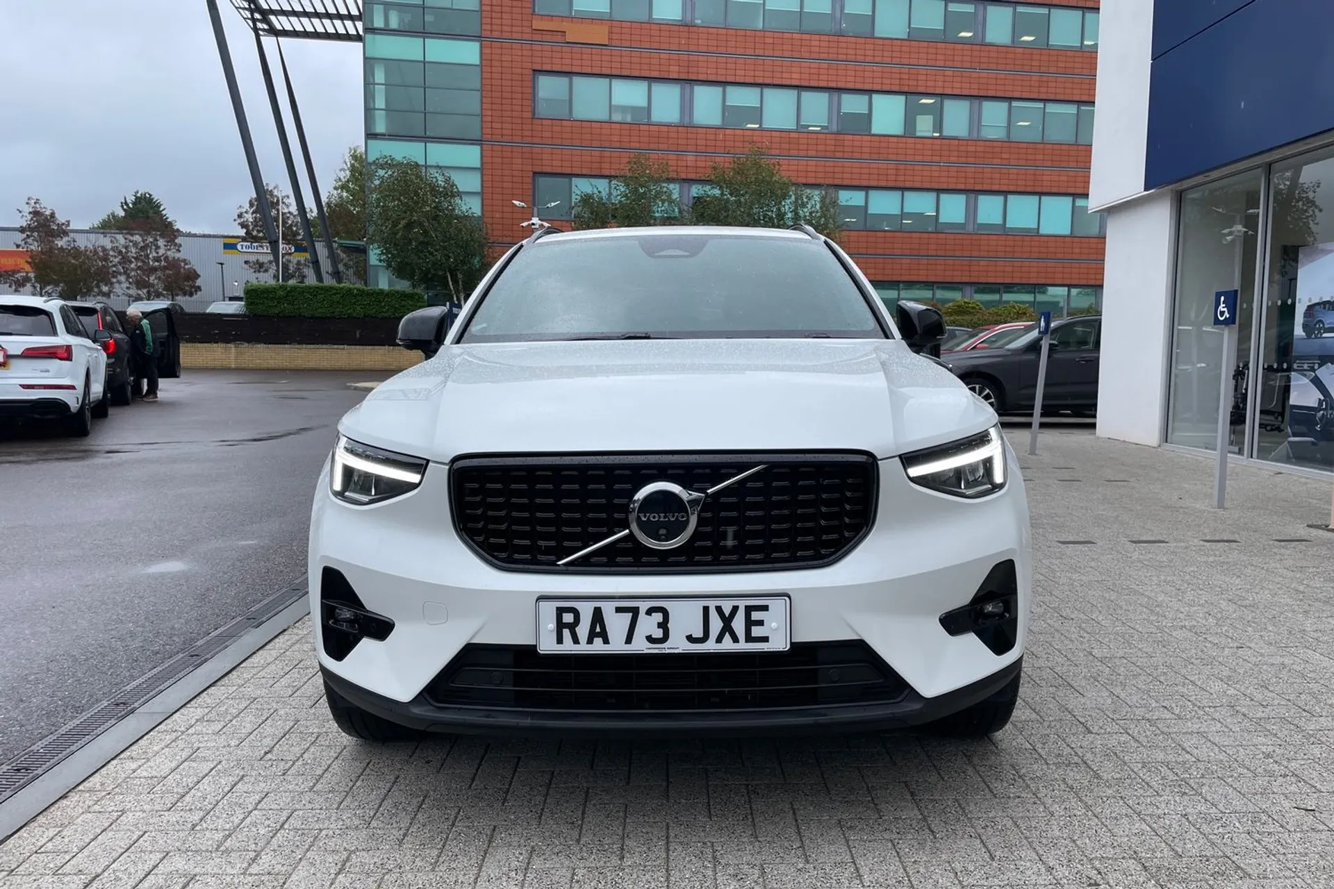 Volvo XC40 thumbnail image number 12