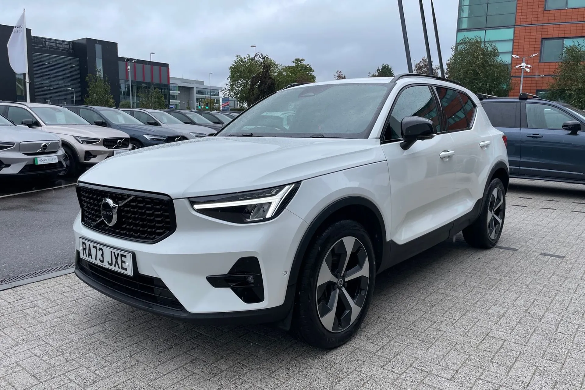 Volvo XC40 thumbnail image number 11