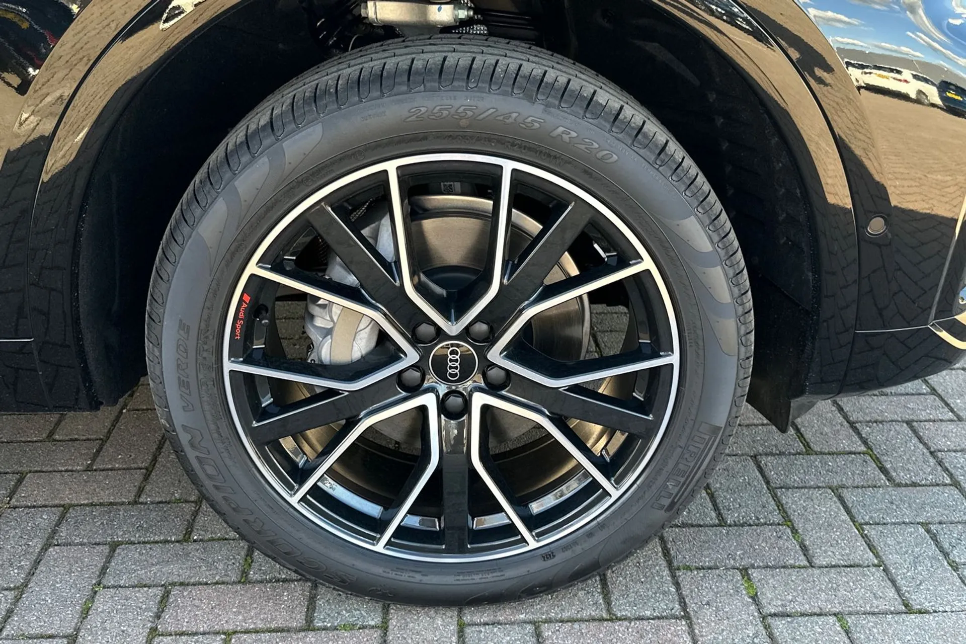 Audi Q5 thumbnail image number 8