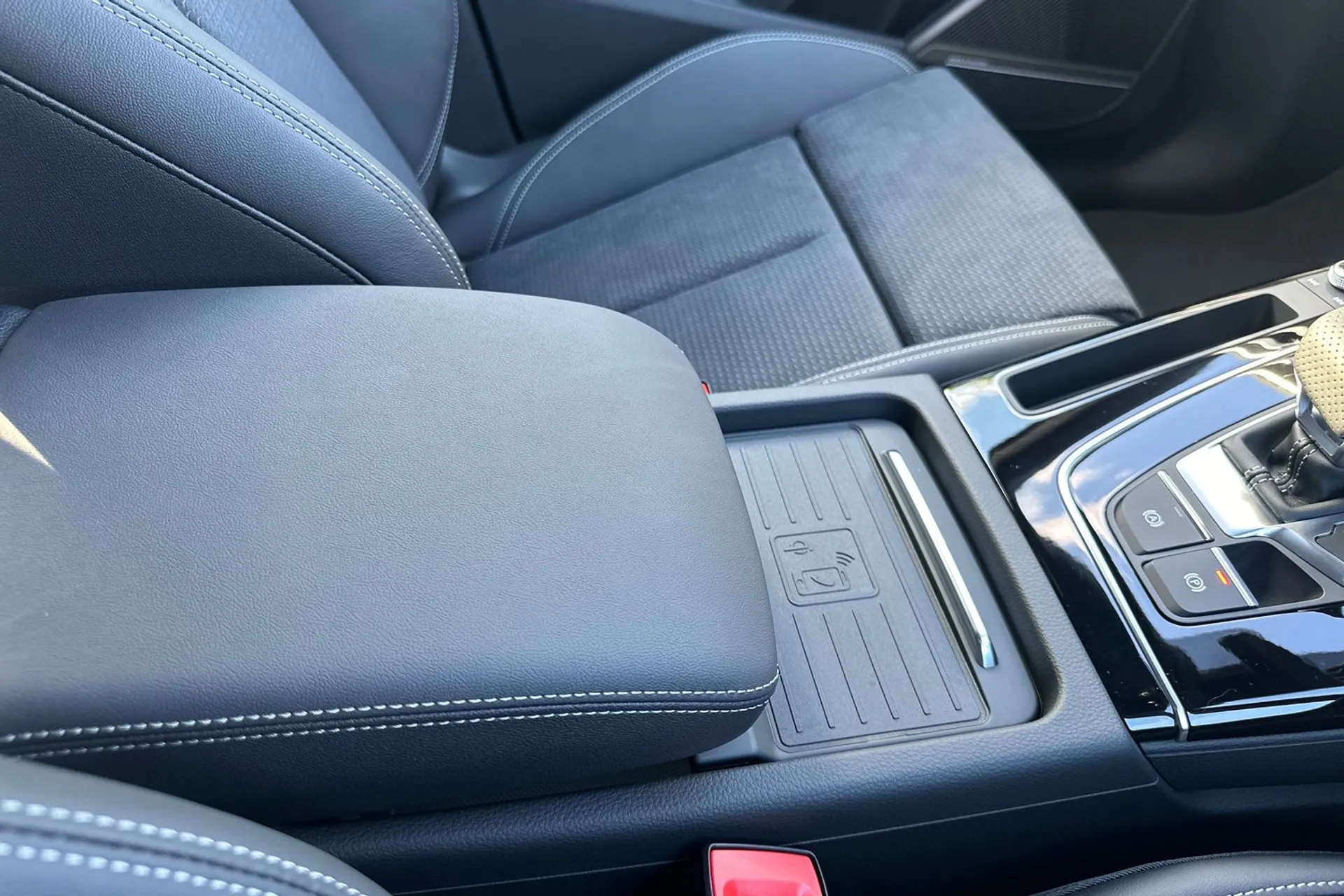 Audi Q5 thumbnail image number 15