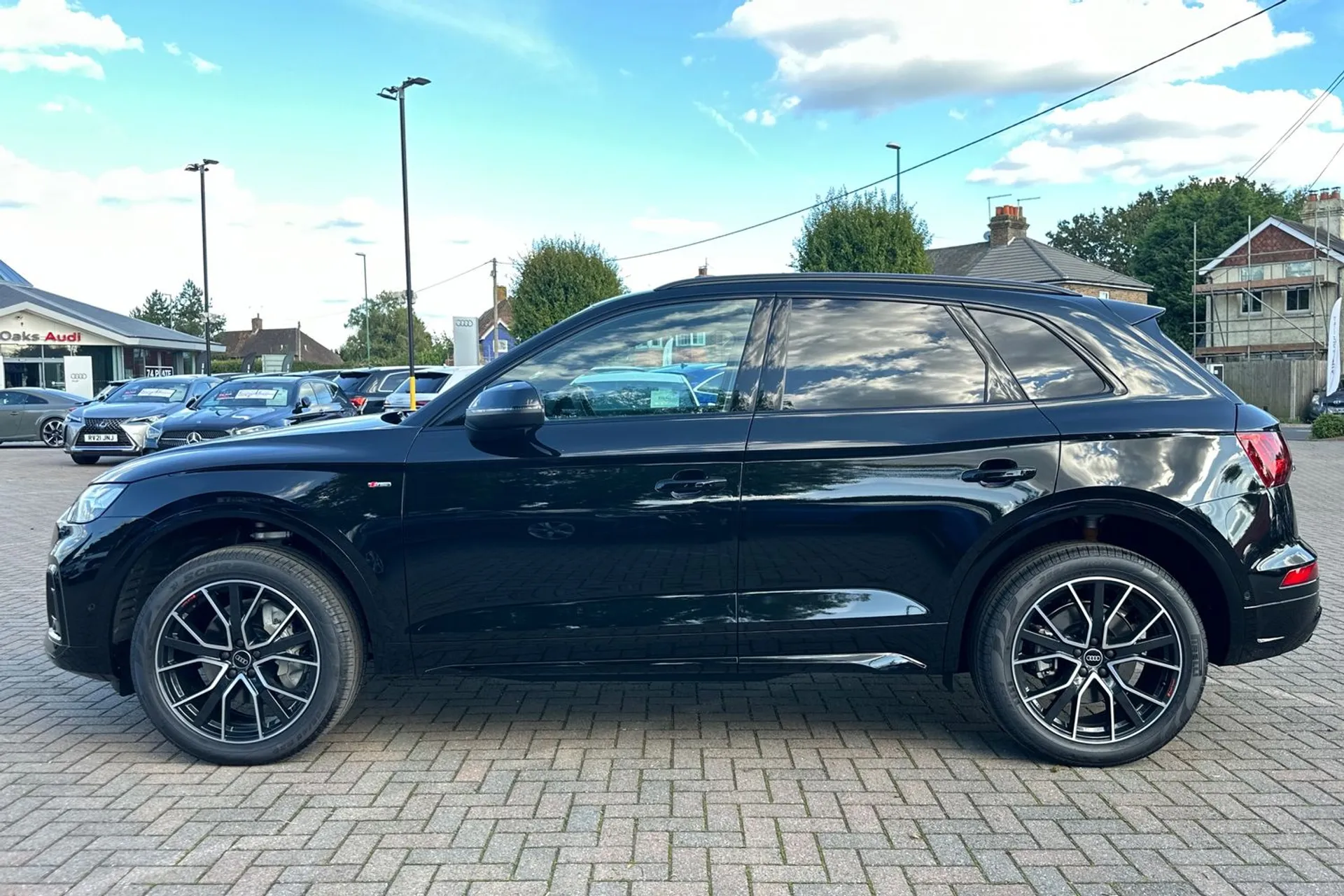 Audi Q5 thumbnail image number 21